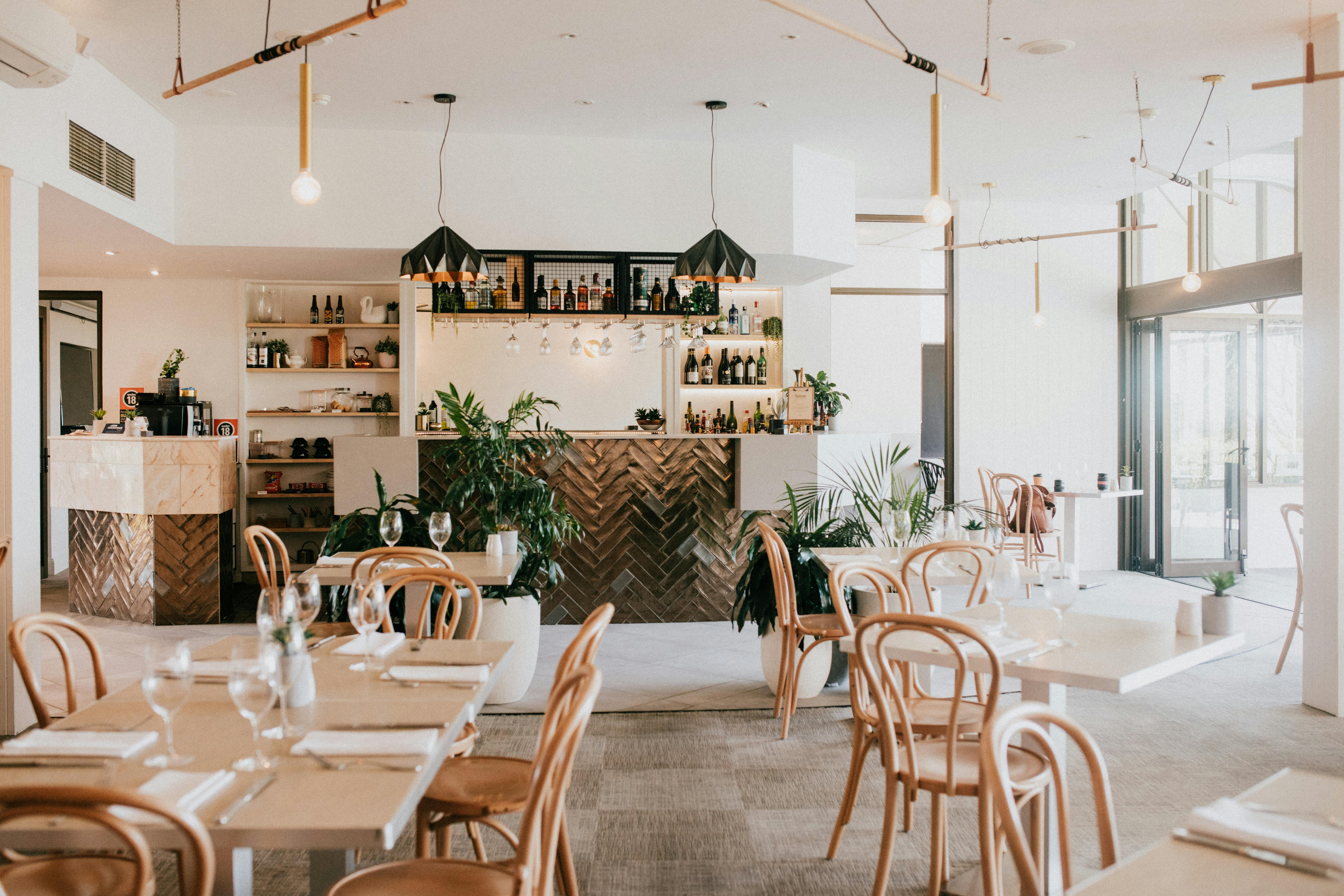 レイクマッコーリーの宿泊施設、ニューキャッスルのレストラン