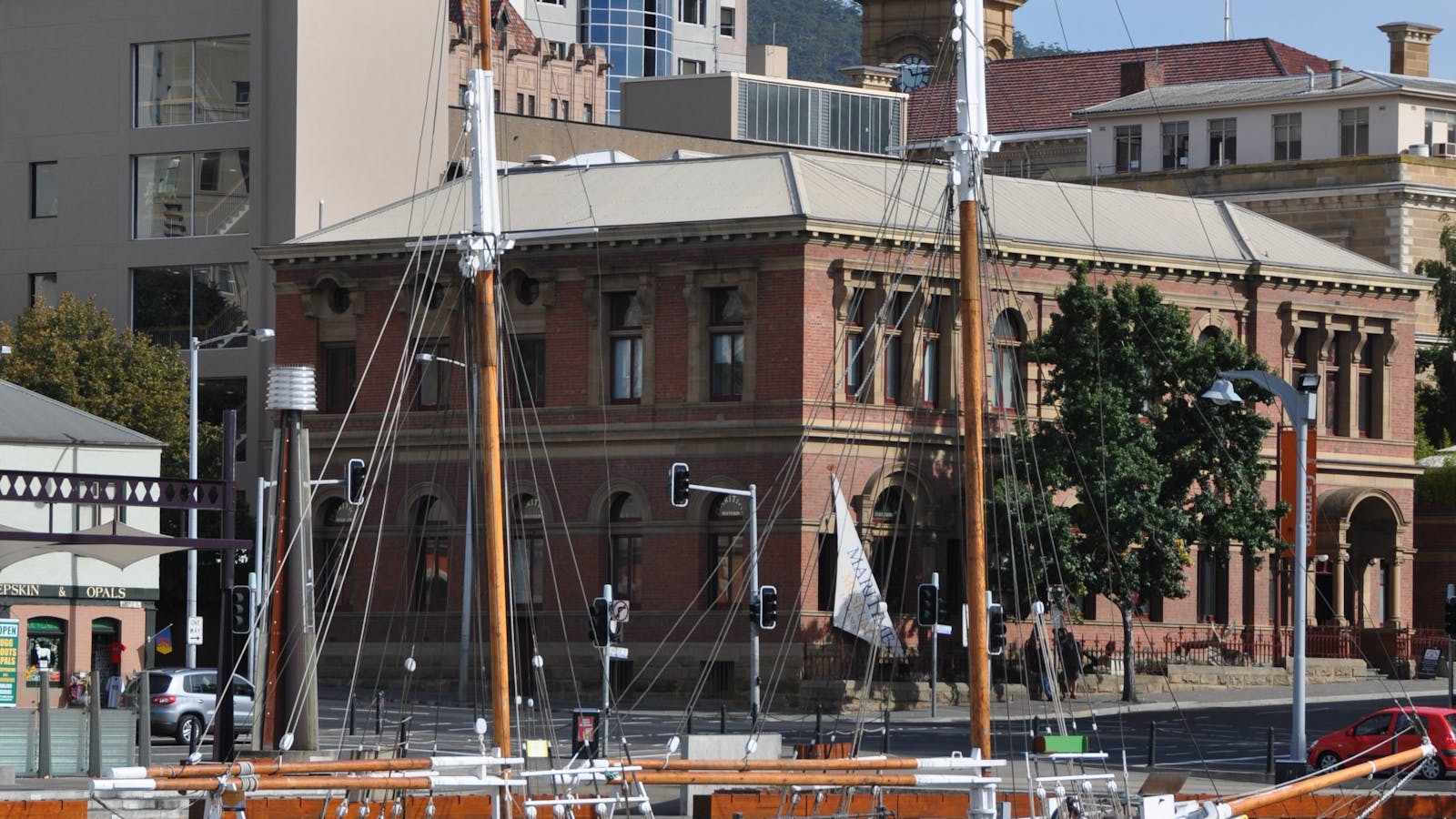 Maritime Museum of Tasmania with May Queen in foreground