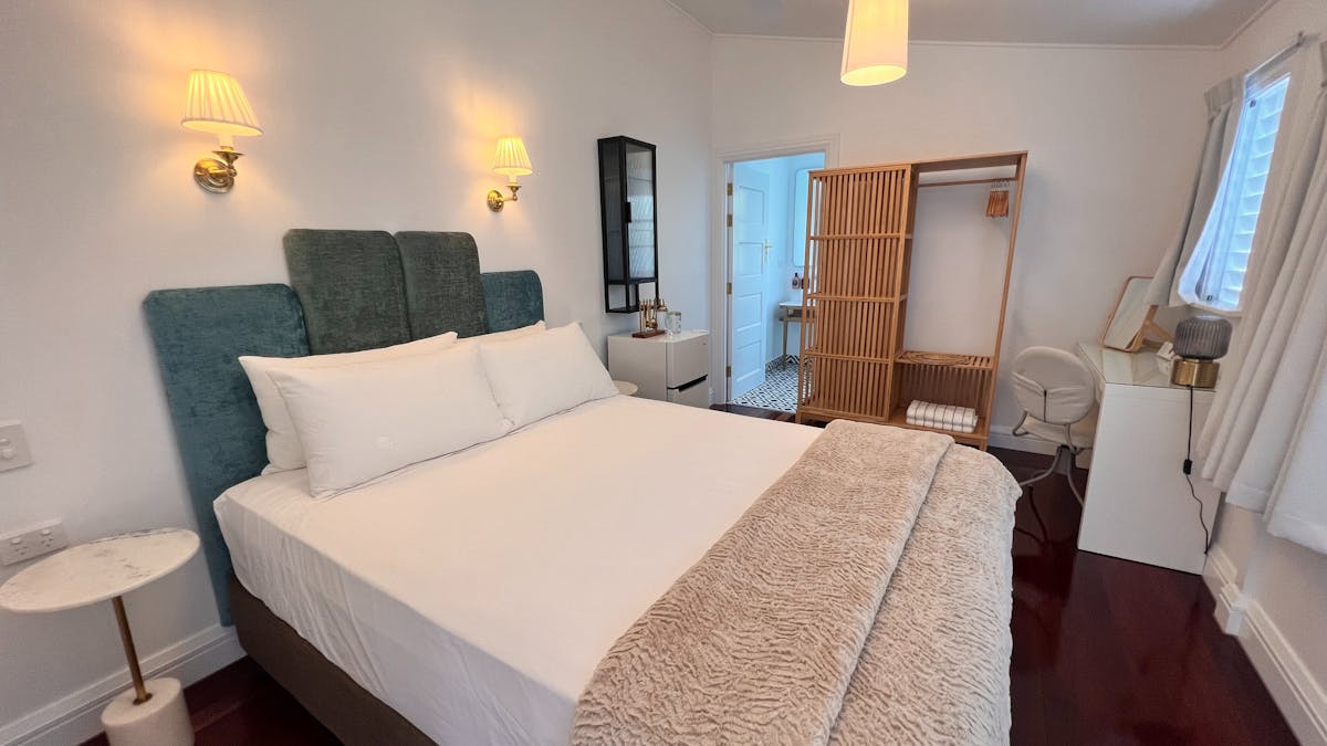 Bedroom6330