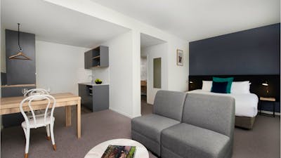 Mantra MacArthur Hotel - 1 Bedroom Suite