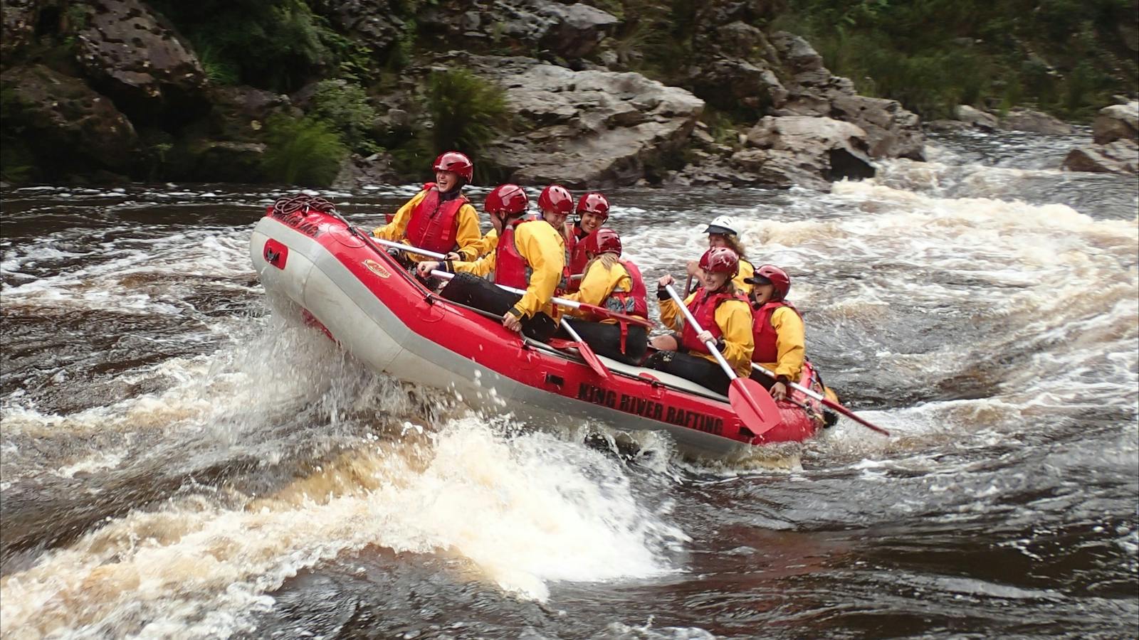 Rafting the rapids of the King River Gorge