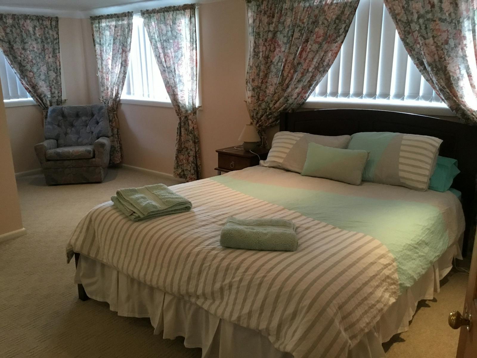 Venterfair Rural Retreat - Bedroom1 Queen