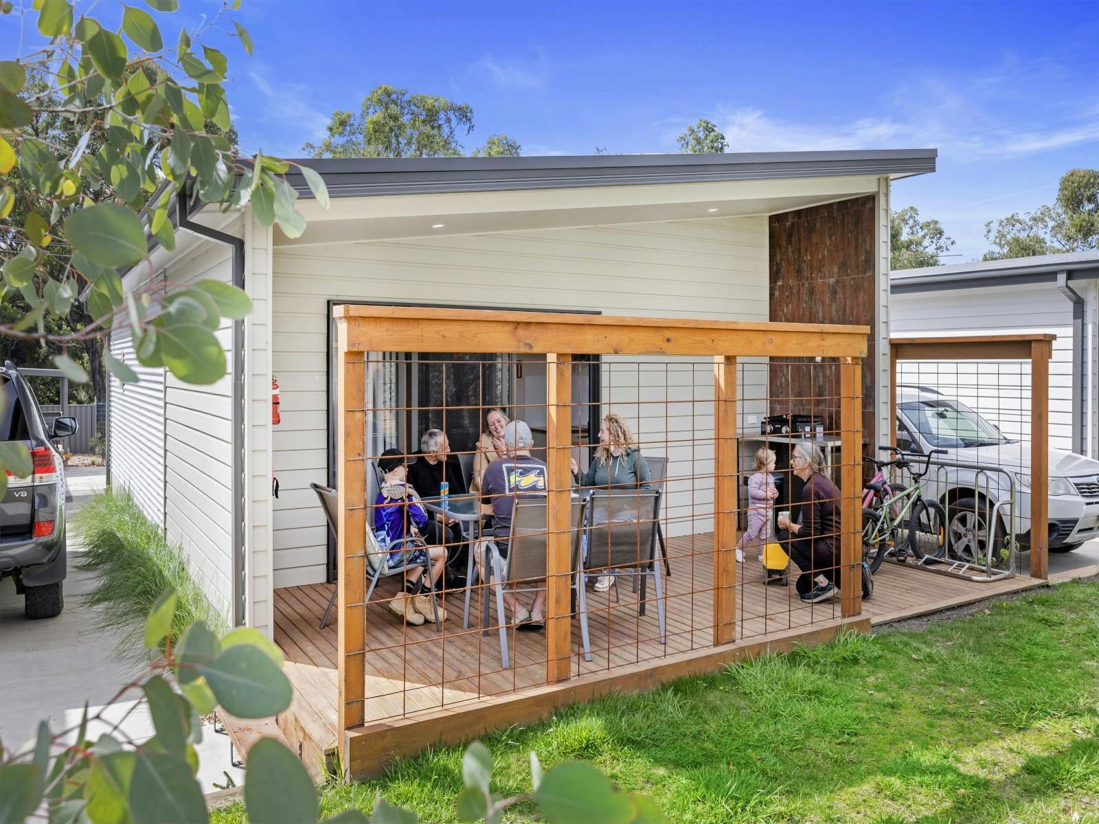 10% Discount on all Online Bookings, Lilydale Pine Hill