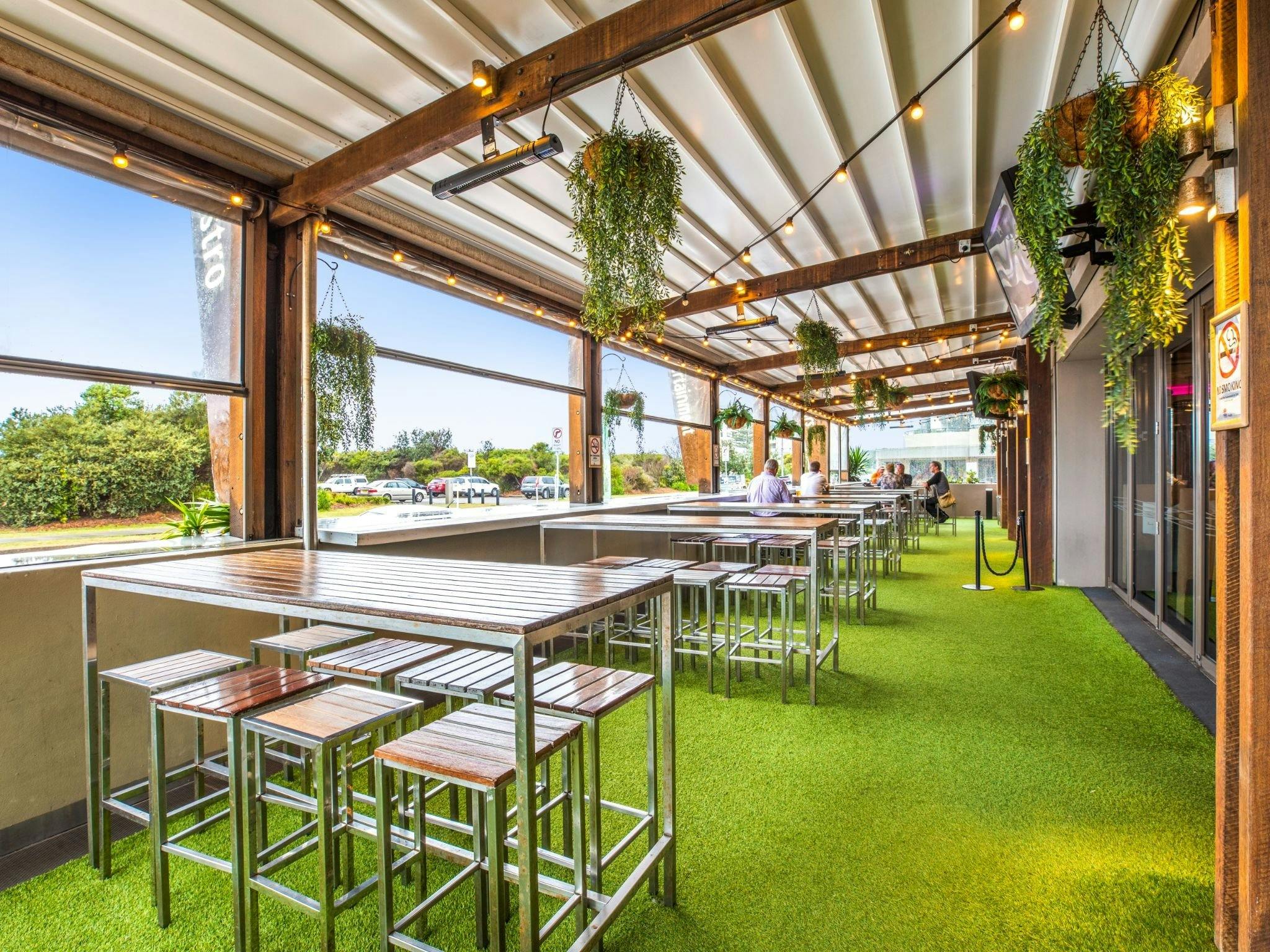 Narrabeen Sands Hotel