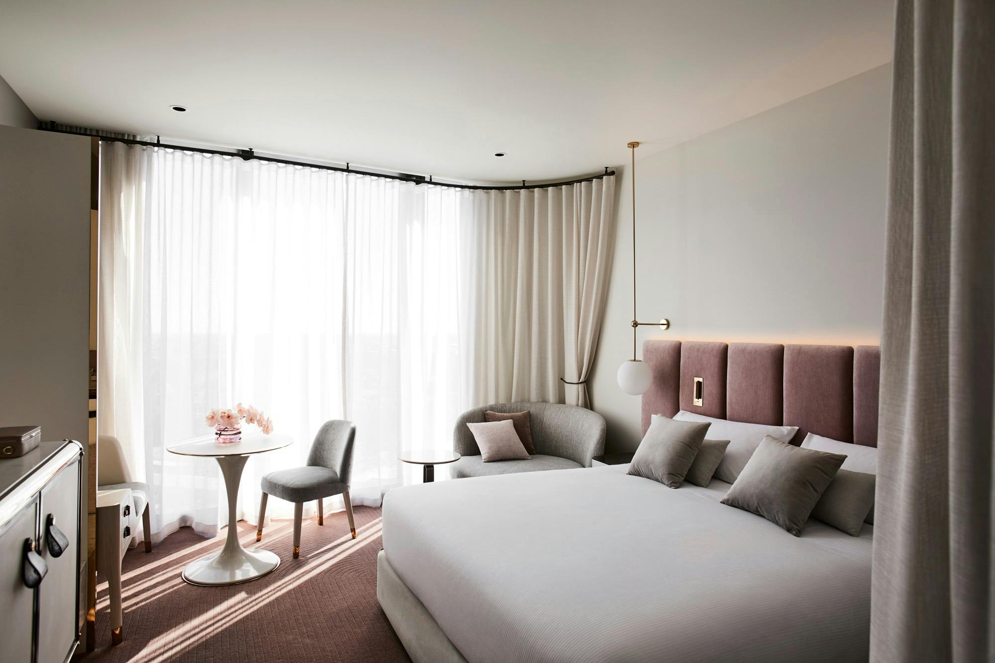 Deluxe Room - Open Bathroom