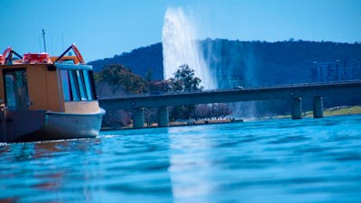 Cruise looking towards the fountain