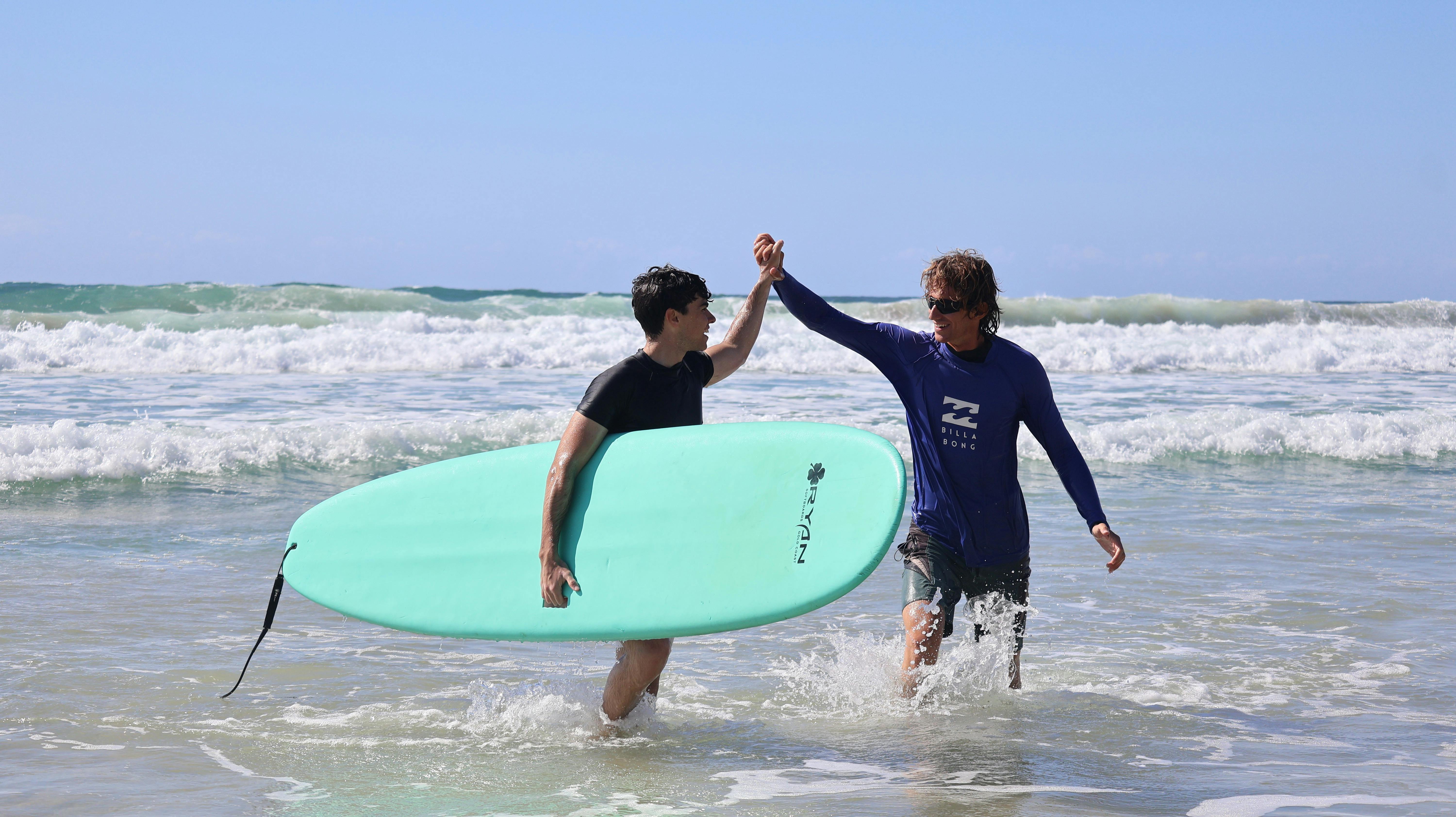 Surfing International Surf School