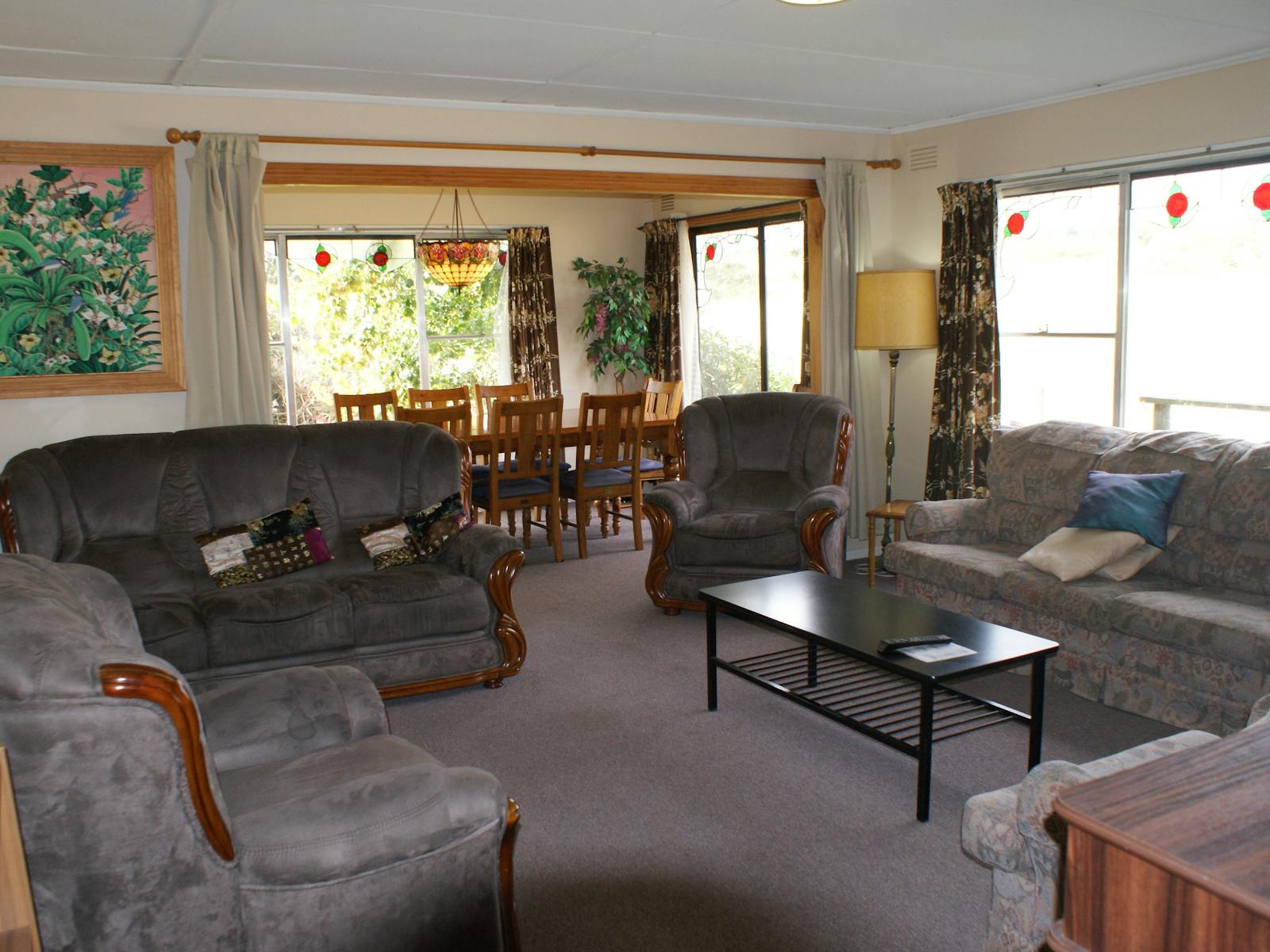 Separate lounge with stained glass, TV and  great views.