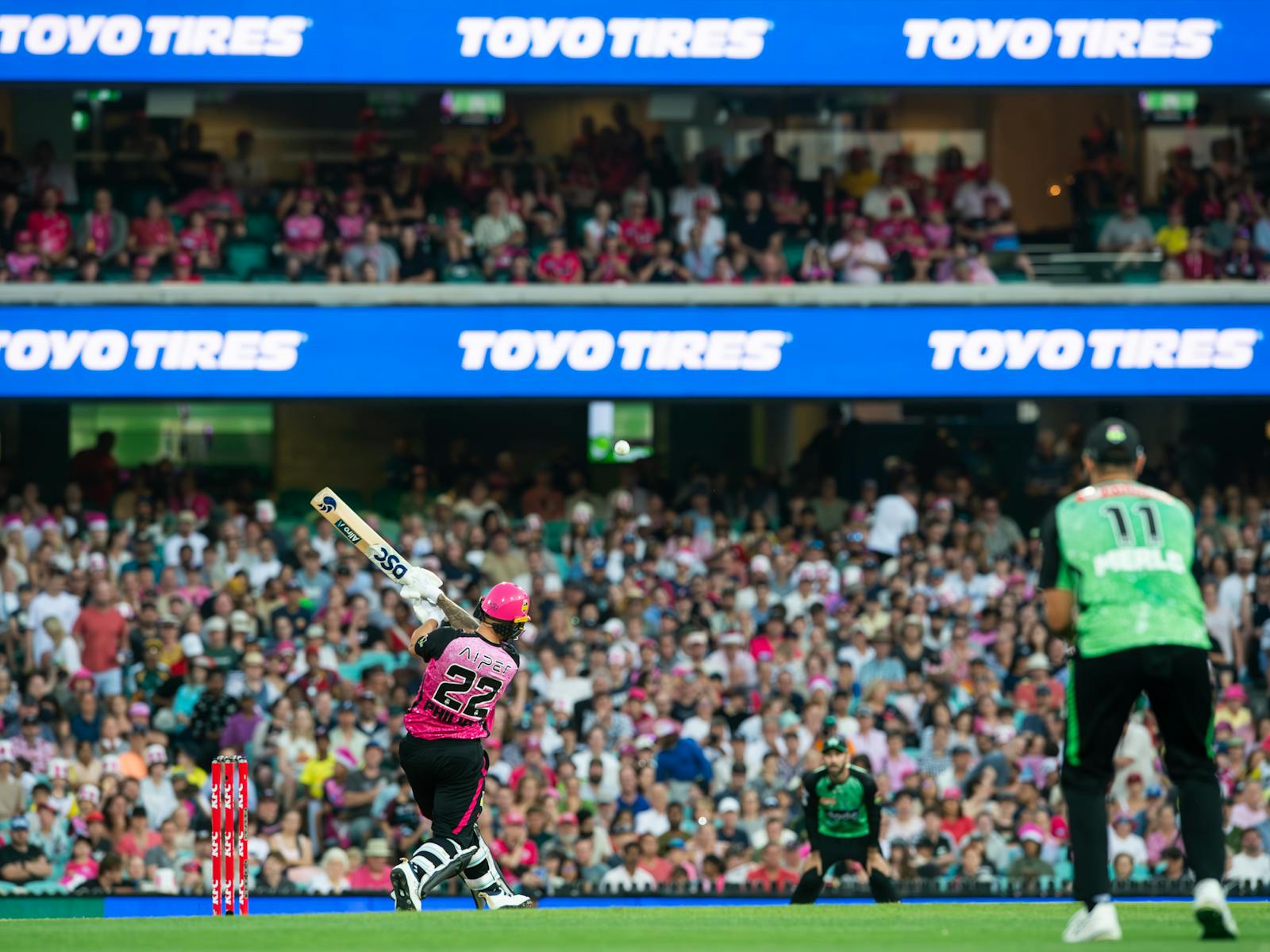 Sixers v Stars cricket match