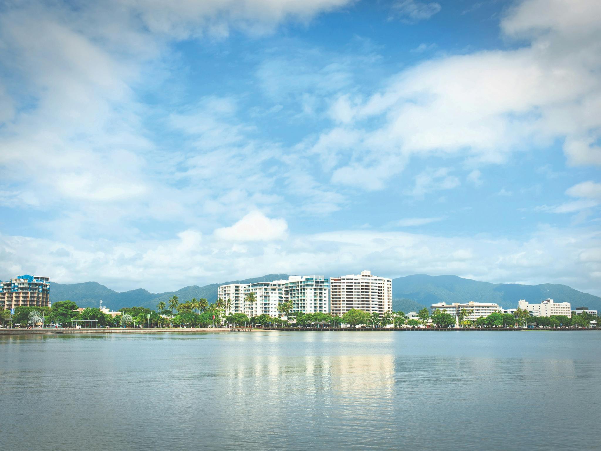 Cairns Cairns