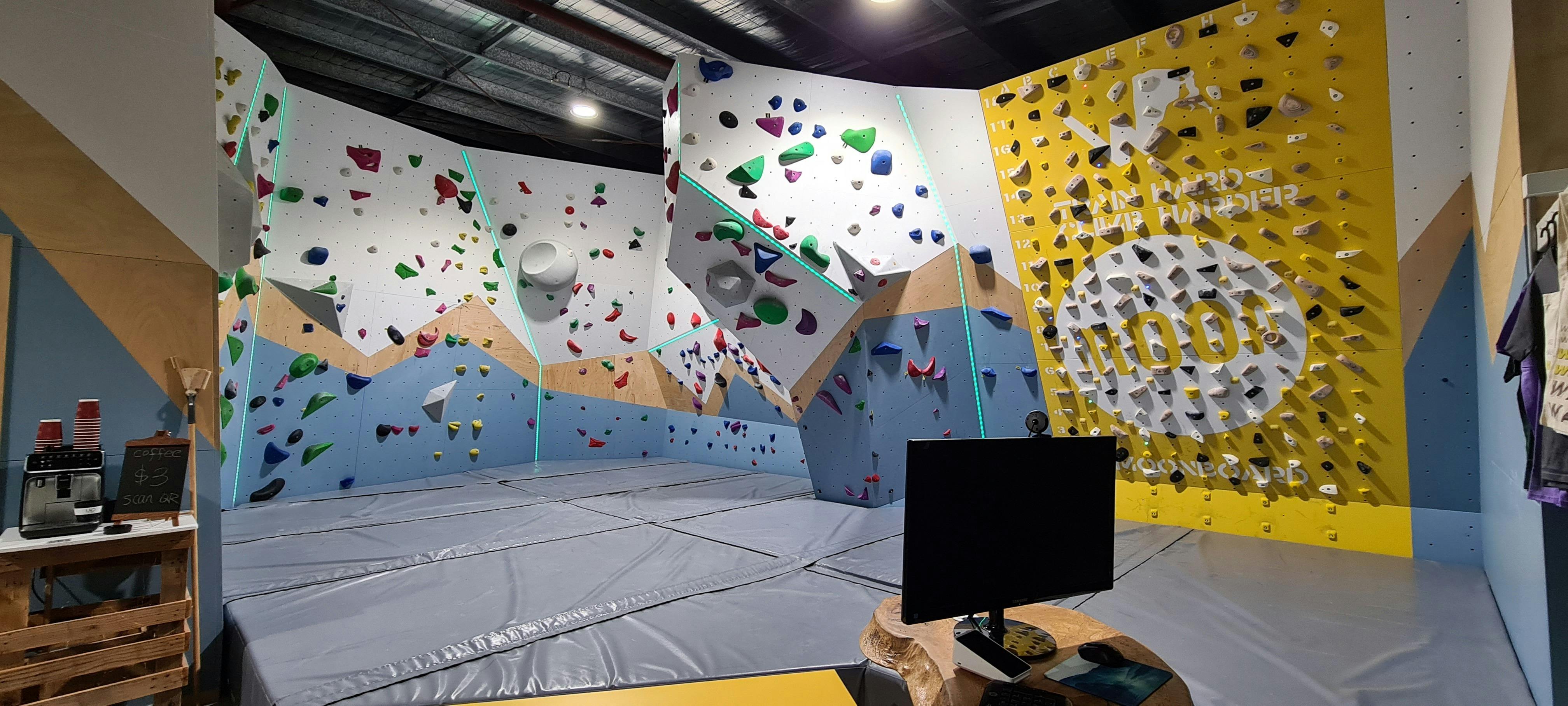 Wall Walkers Bouldering - The Prow