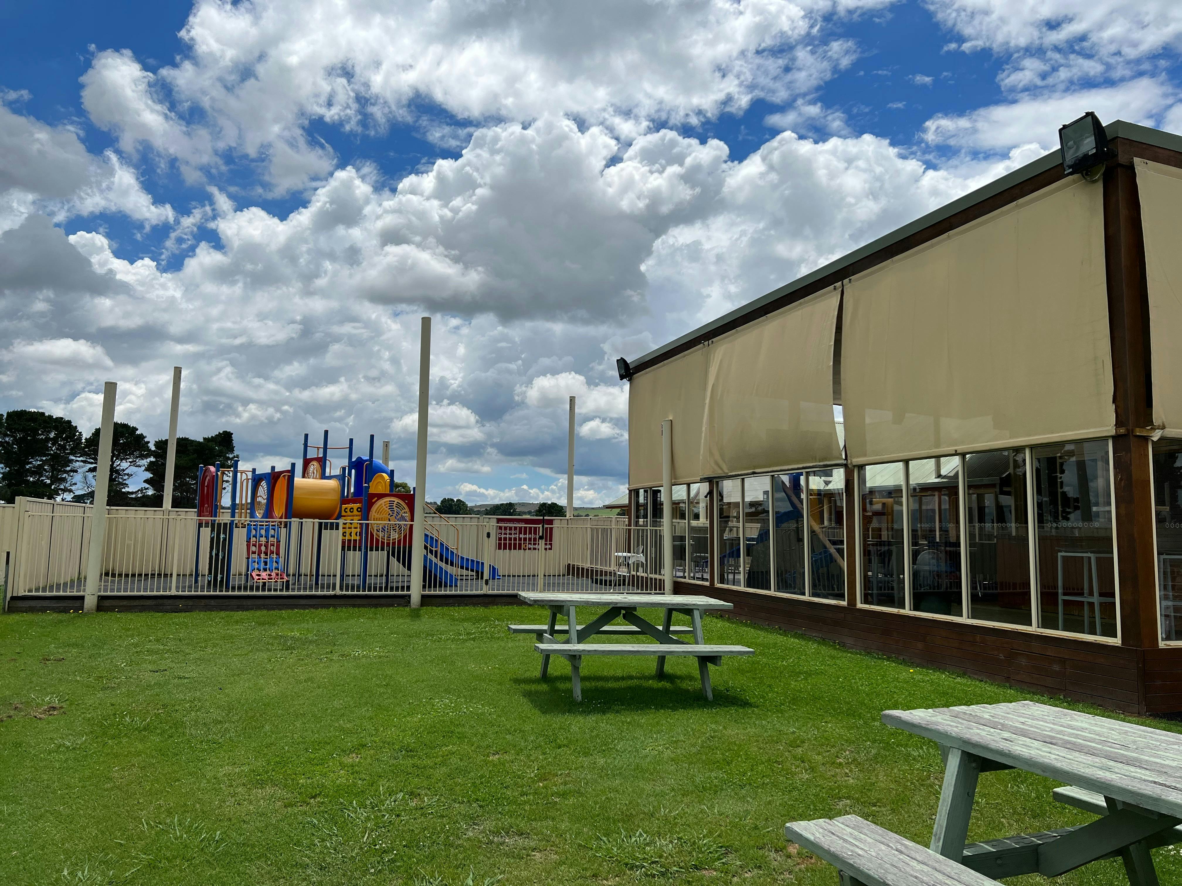 Outdoor Area/Kids Playground