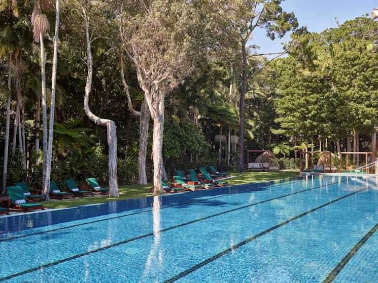 hotel swimming pool