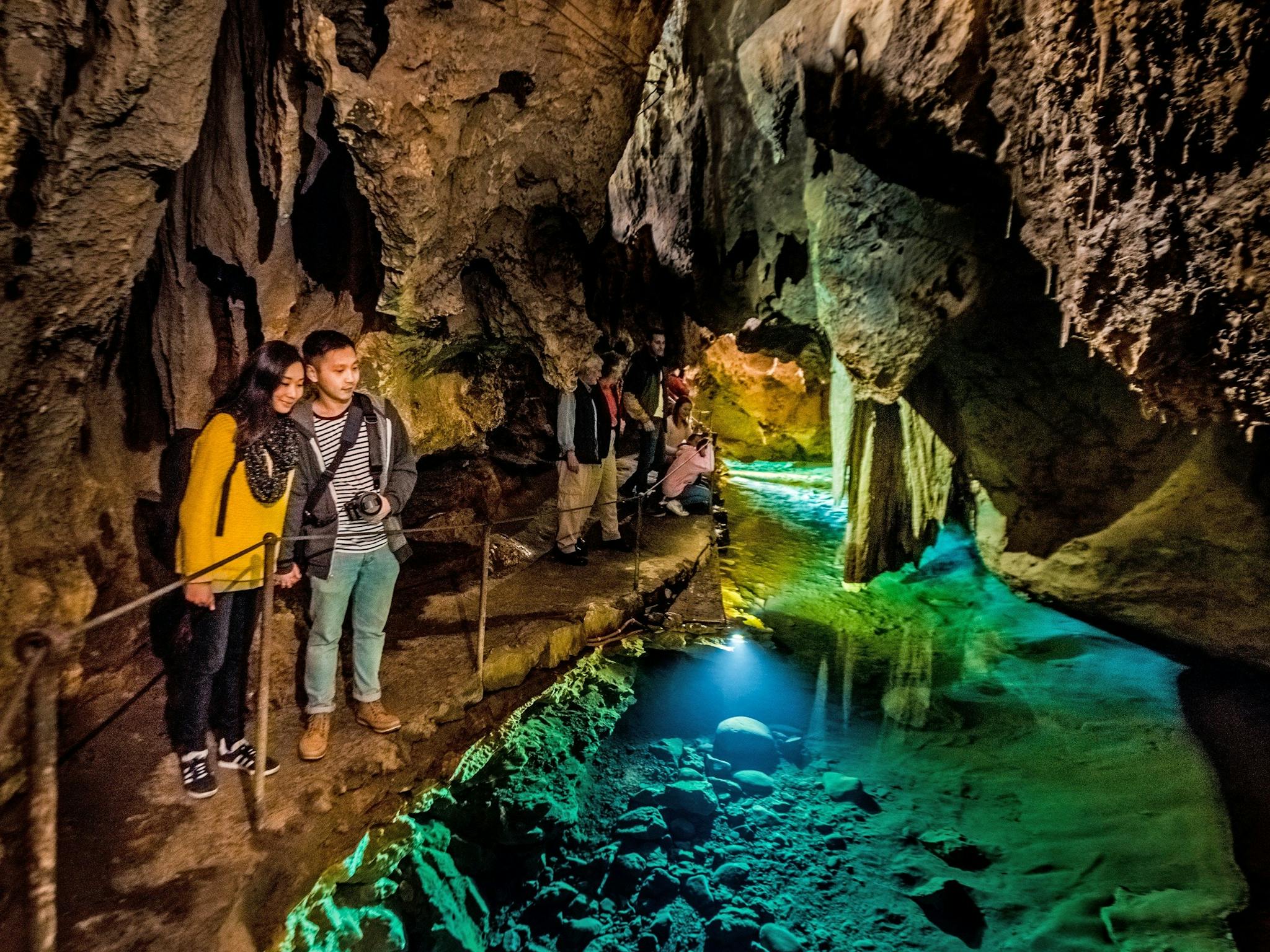 jenolan caves visit