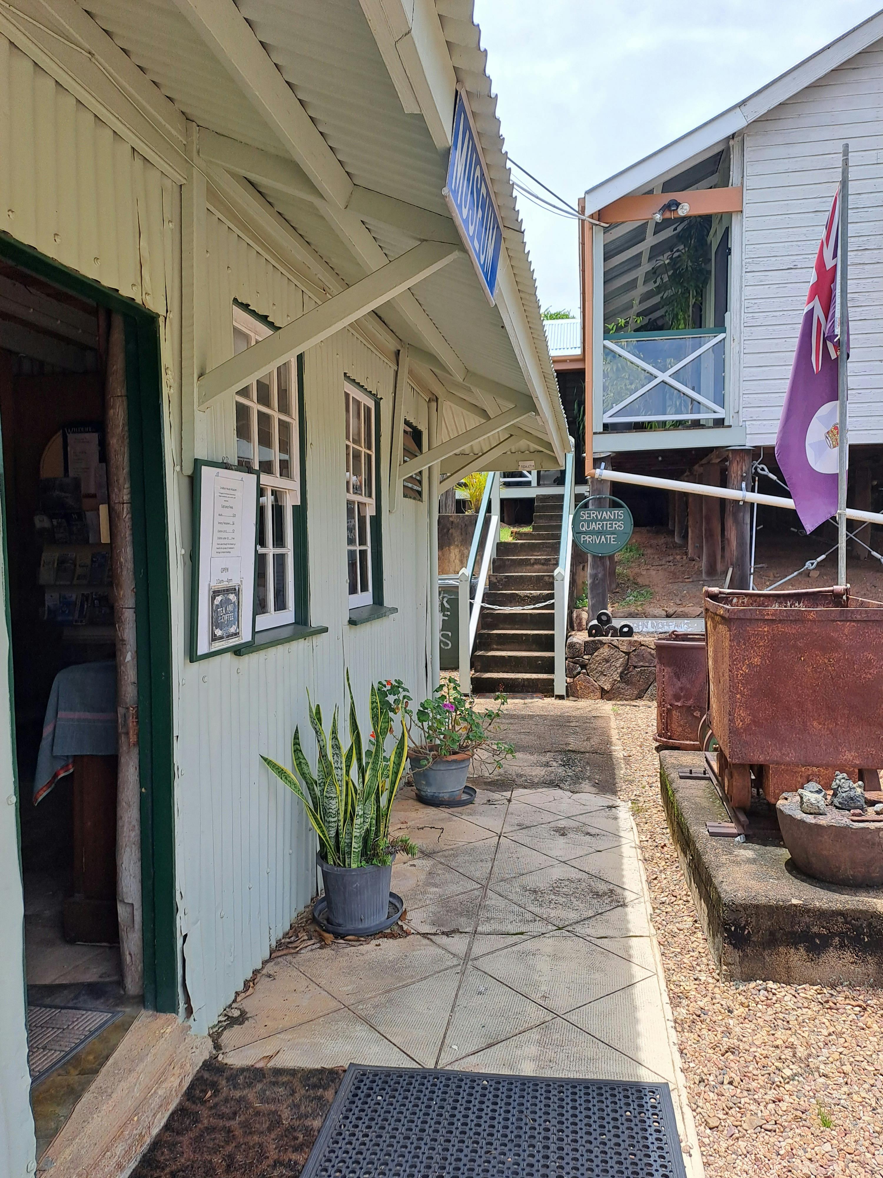 Loudoun House Museum