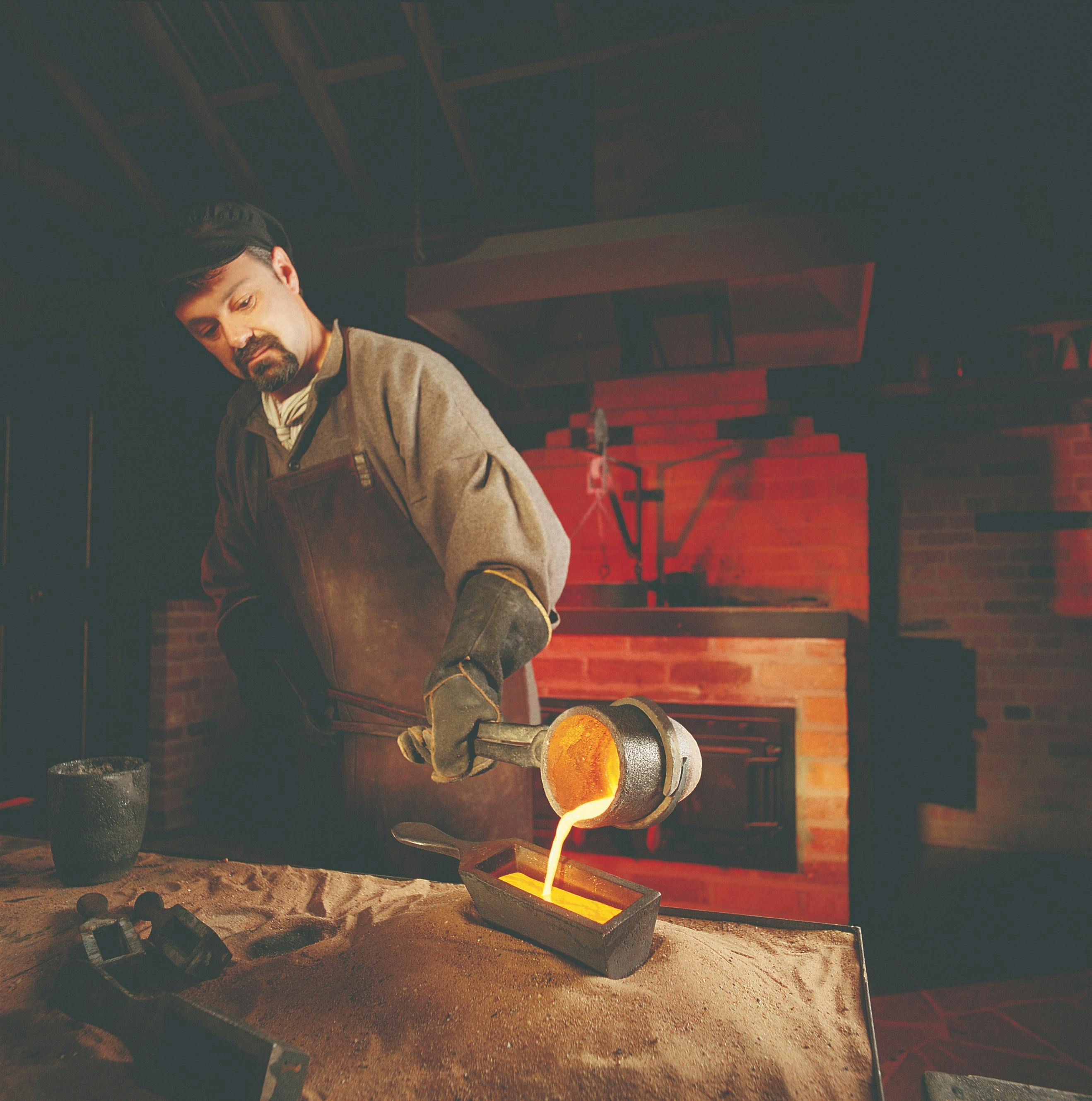 Gold pouring