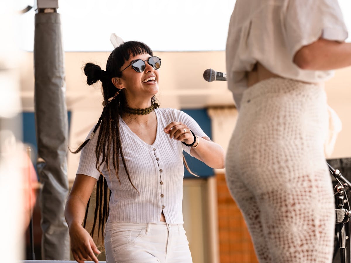 Alisha Todd on the mainstage