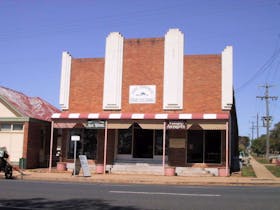 Dunedoo Country Antiques