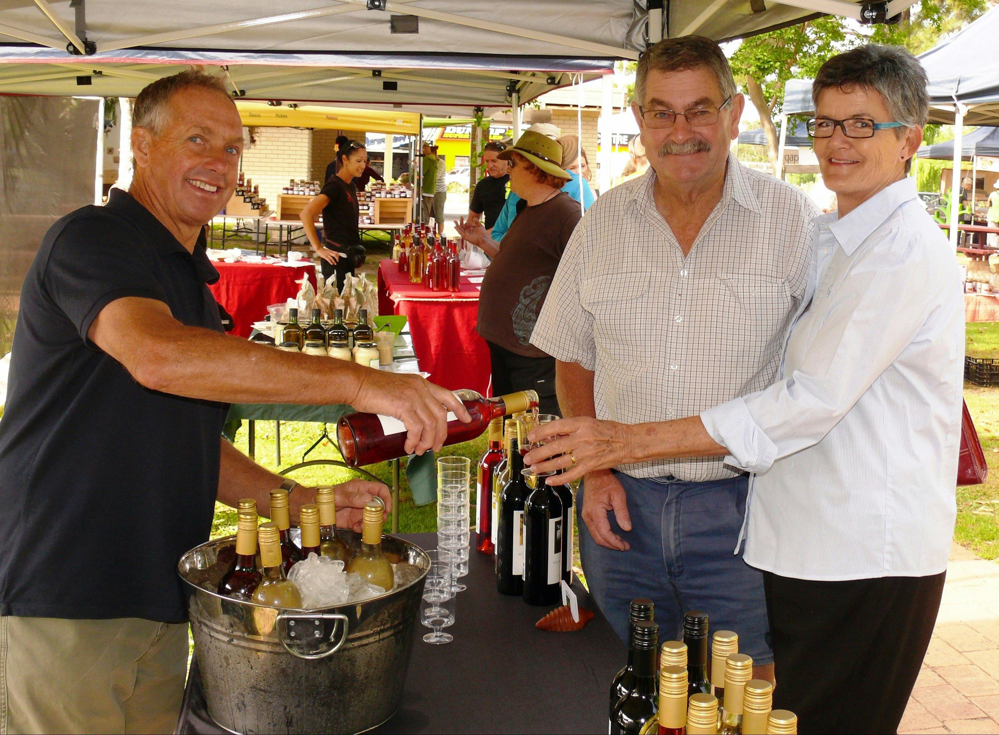 Faulls Ridge wine tasting at Gloucester Farmers Market