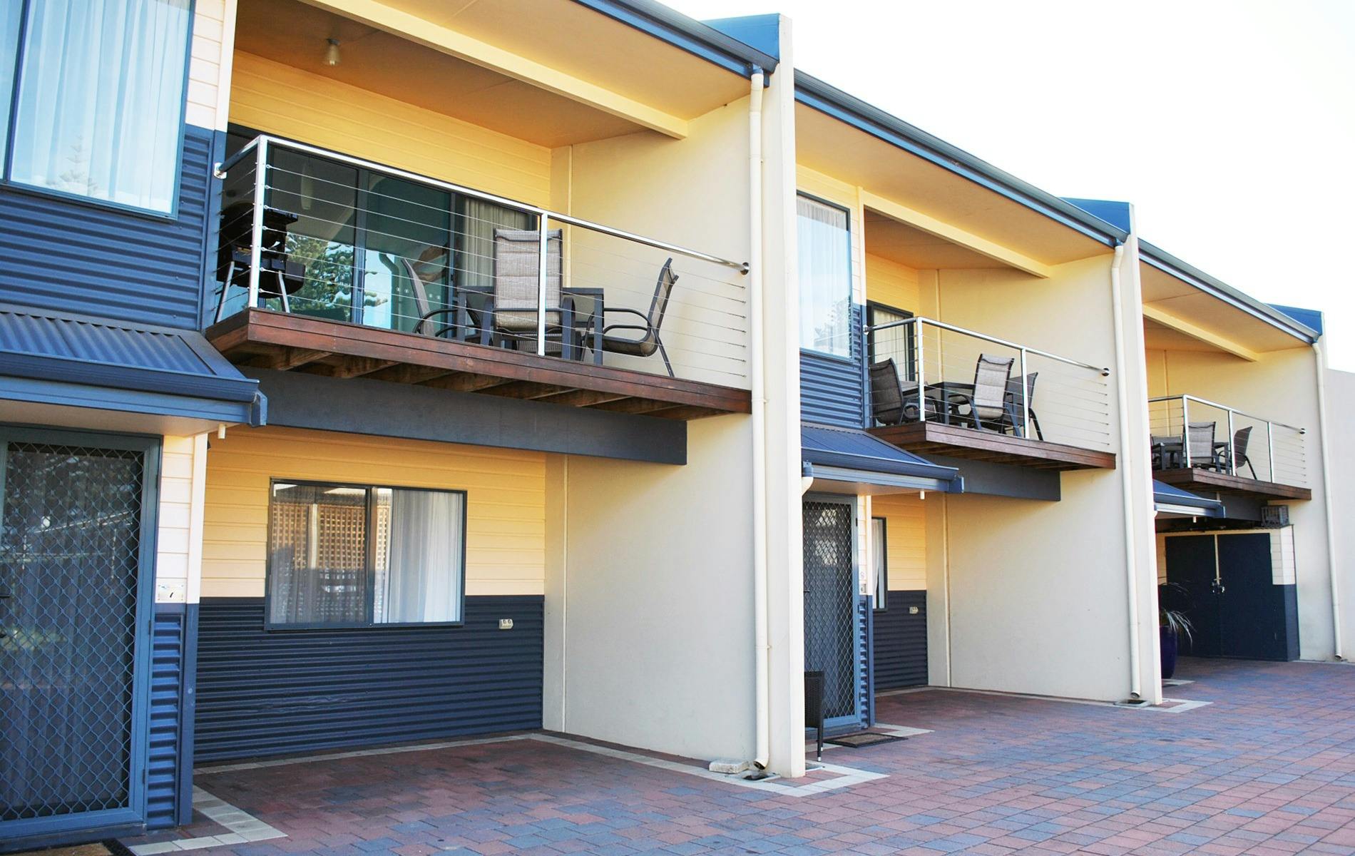 balcony