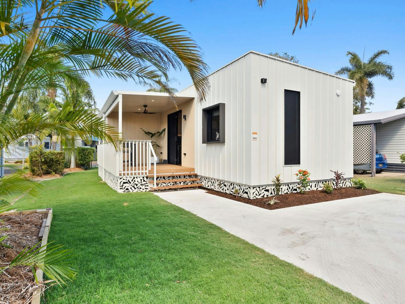 Duplex Studio Pod Exterior Duplex Studio Pod Exterior