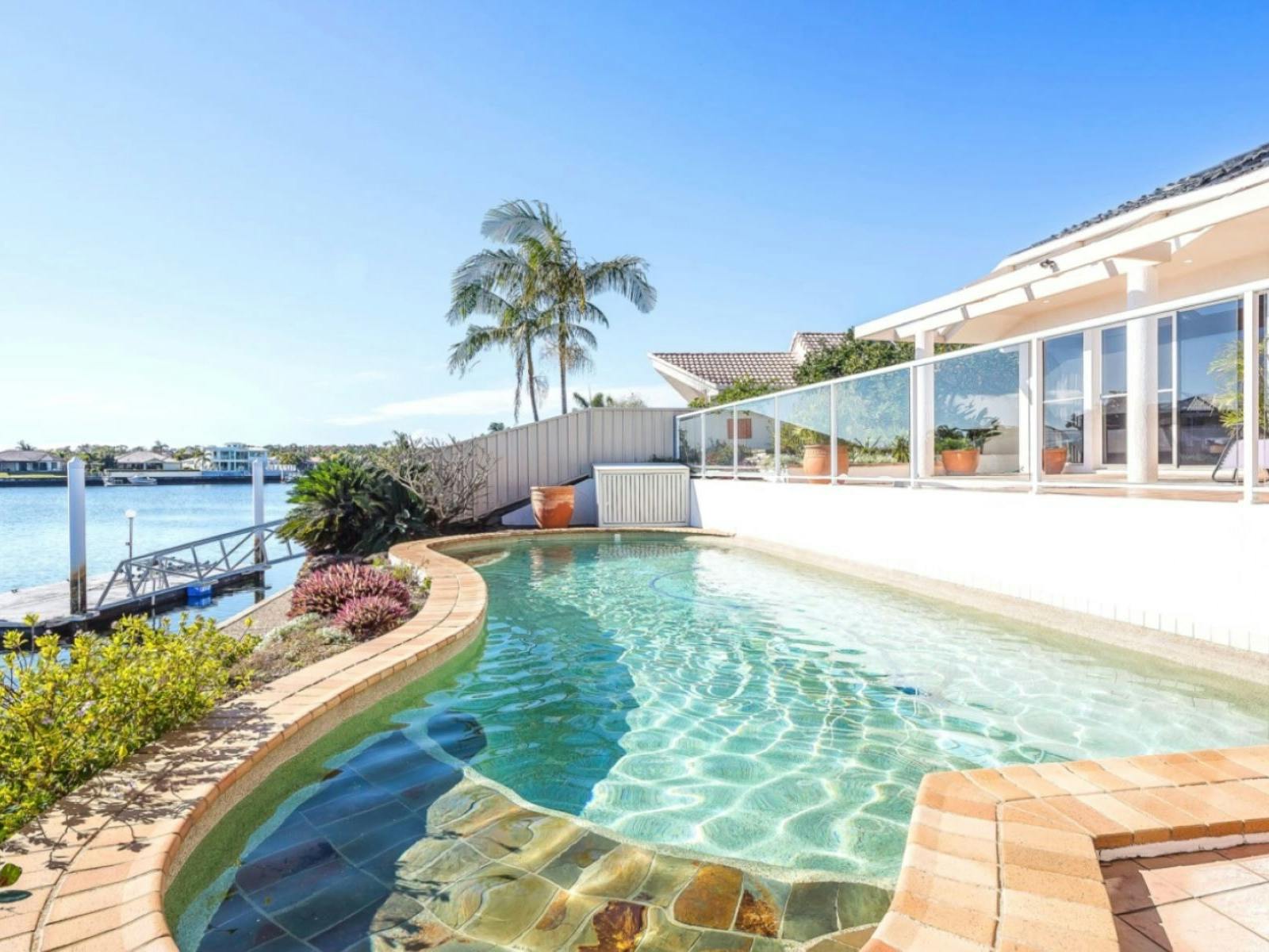 Bribie Island Holiday Hub Bribie Island Holiday Hub