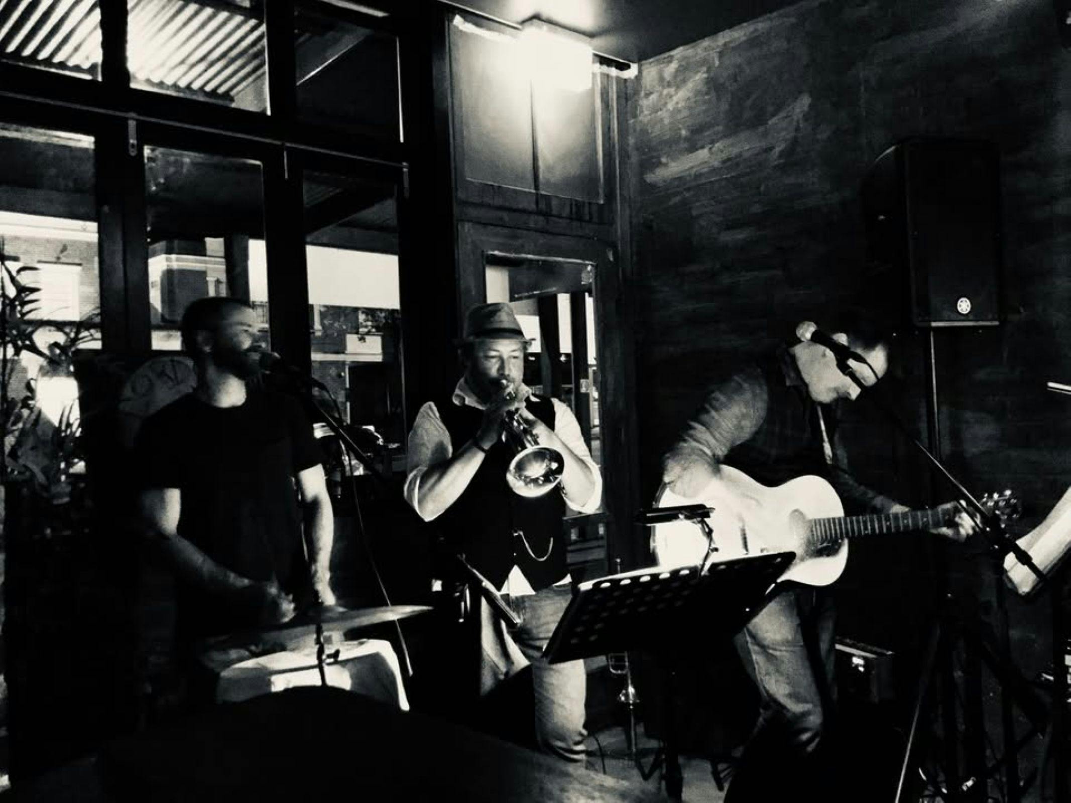 The Lords of Pretension live at Yazzbar in Yass Valley