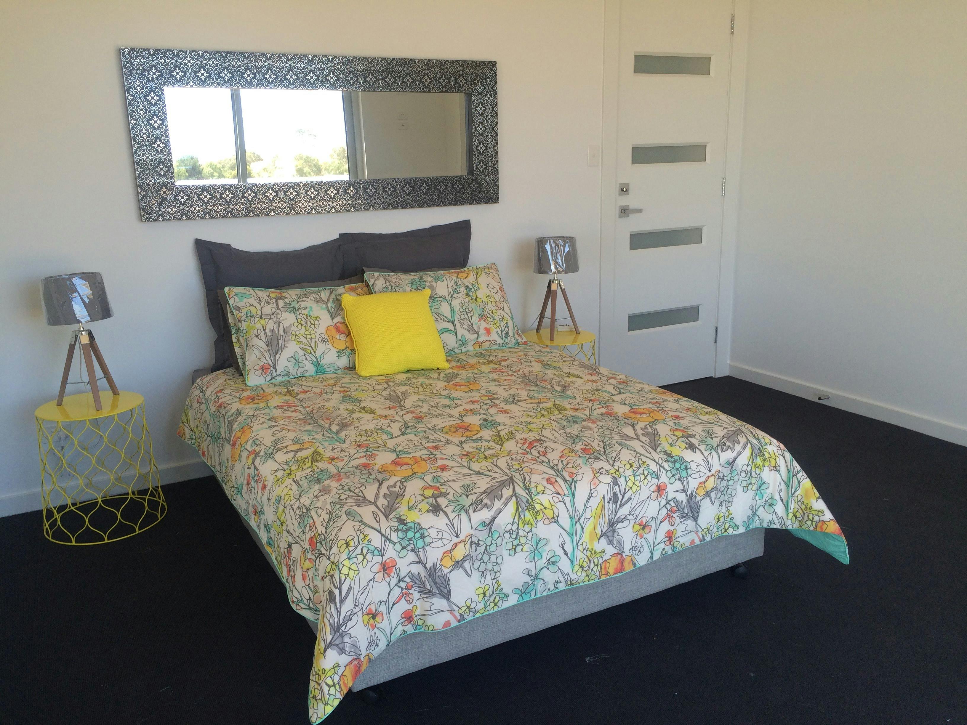 Bedroom 3 - Utilises Main Bathroom