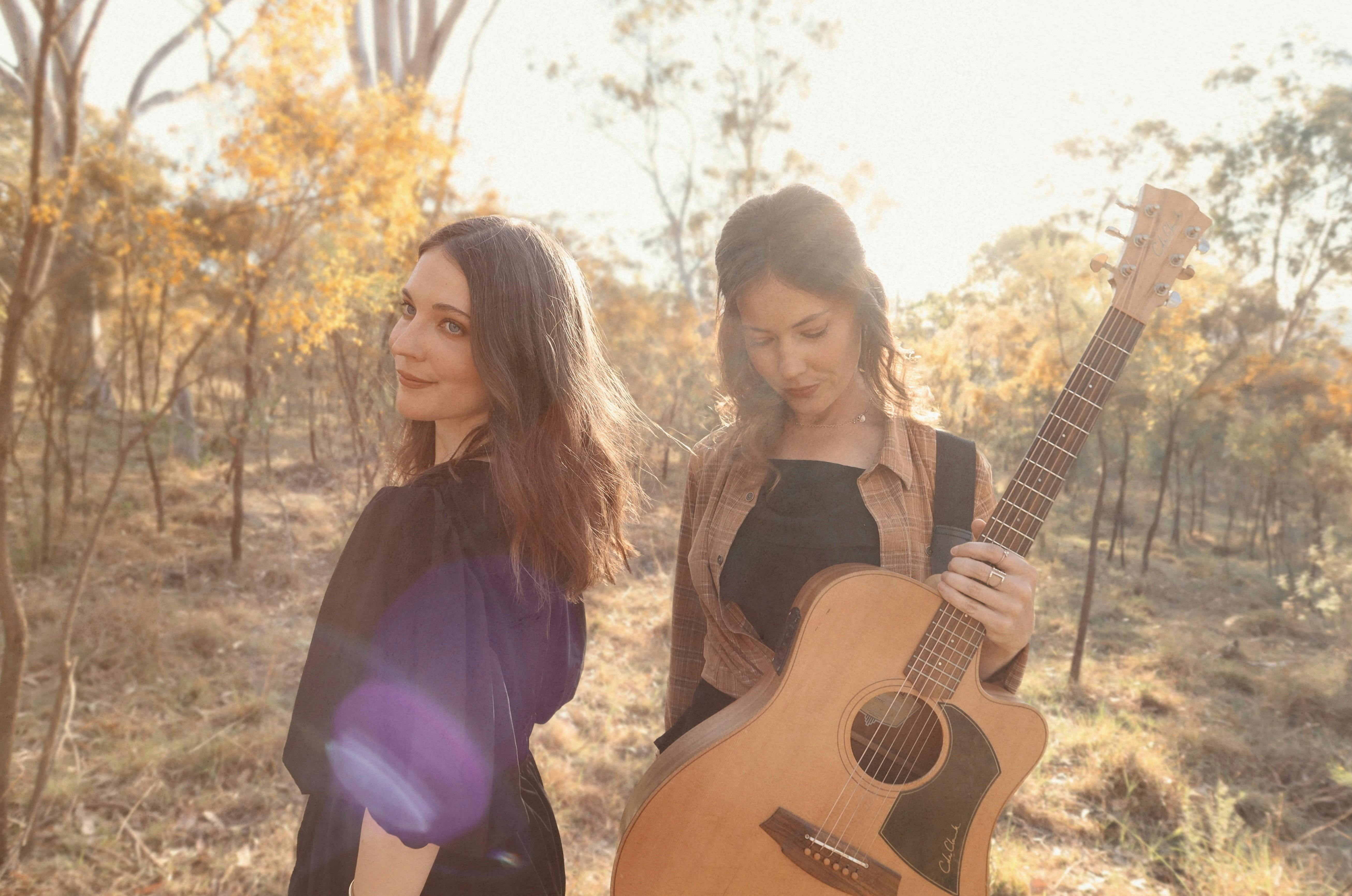 Nine Year Sister - Live at Listen in Glen Innes