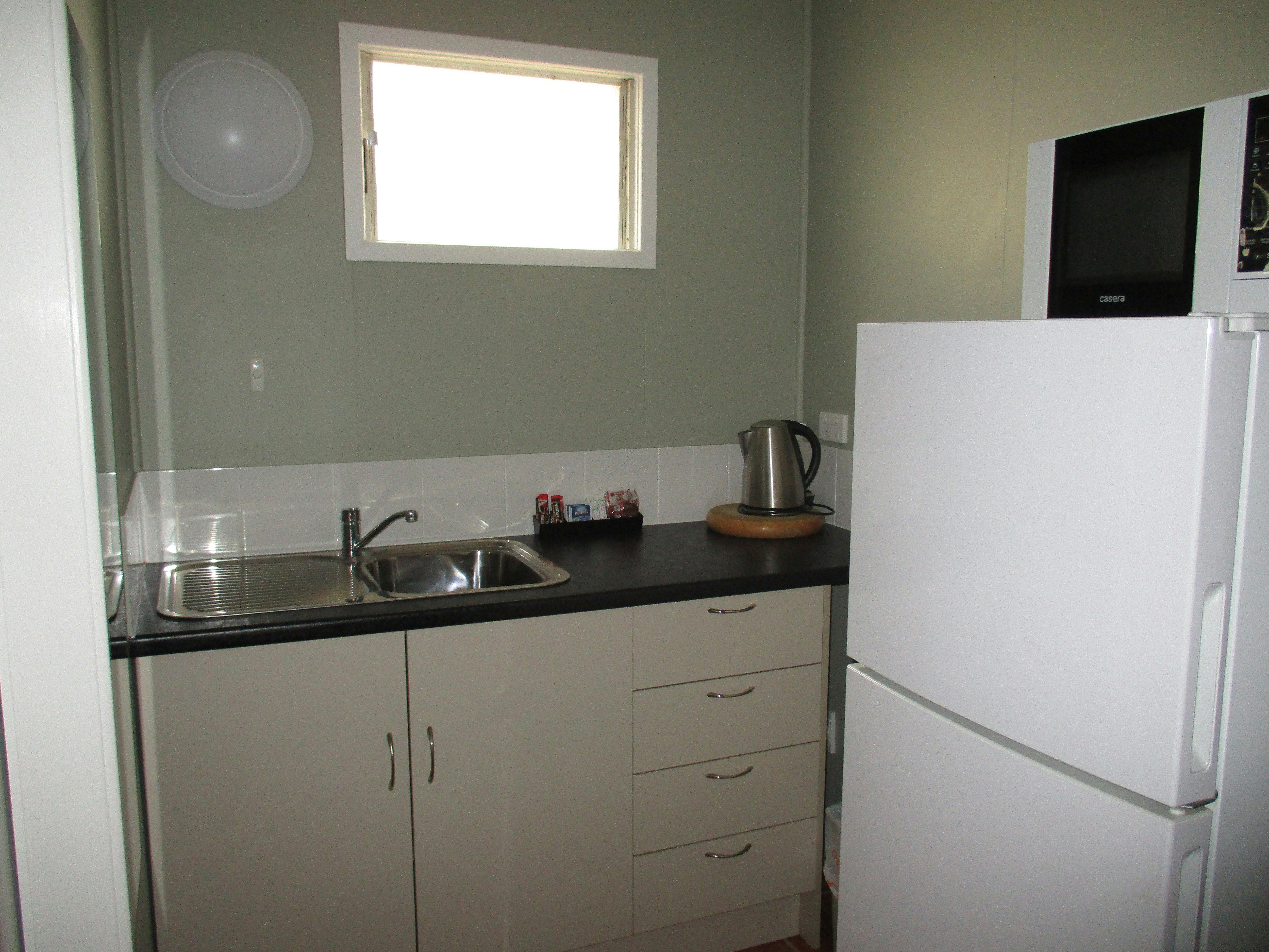 queen rooms in cheaper section self contained