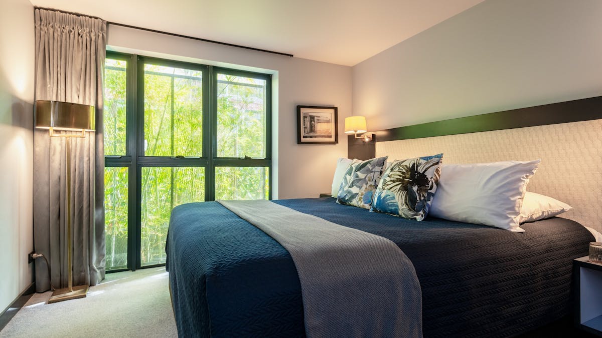 Executive Queen Room