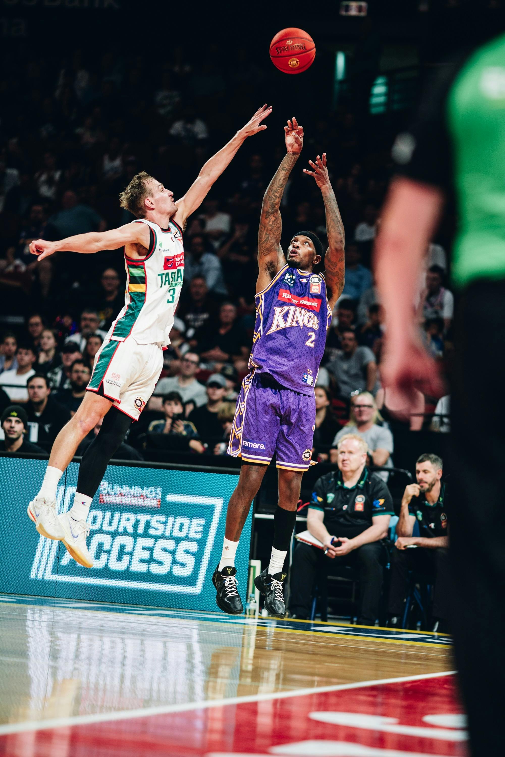 Torrey Craig shooting basketball in Kings game against JackJumpers