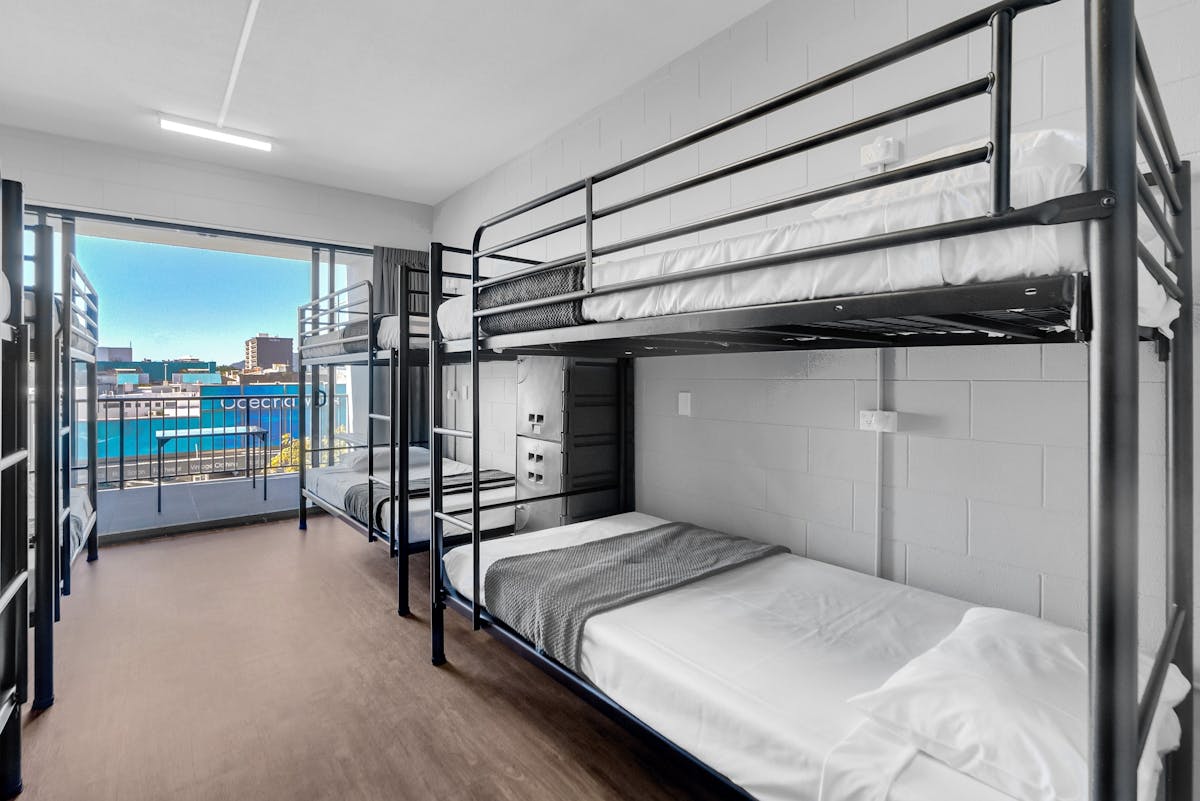 Share Dorm with Ensuite