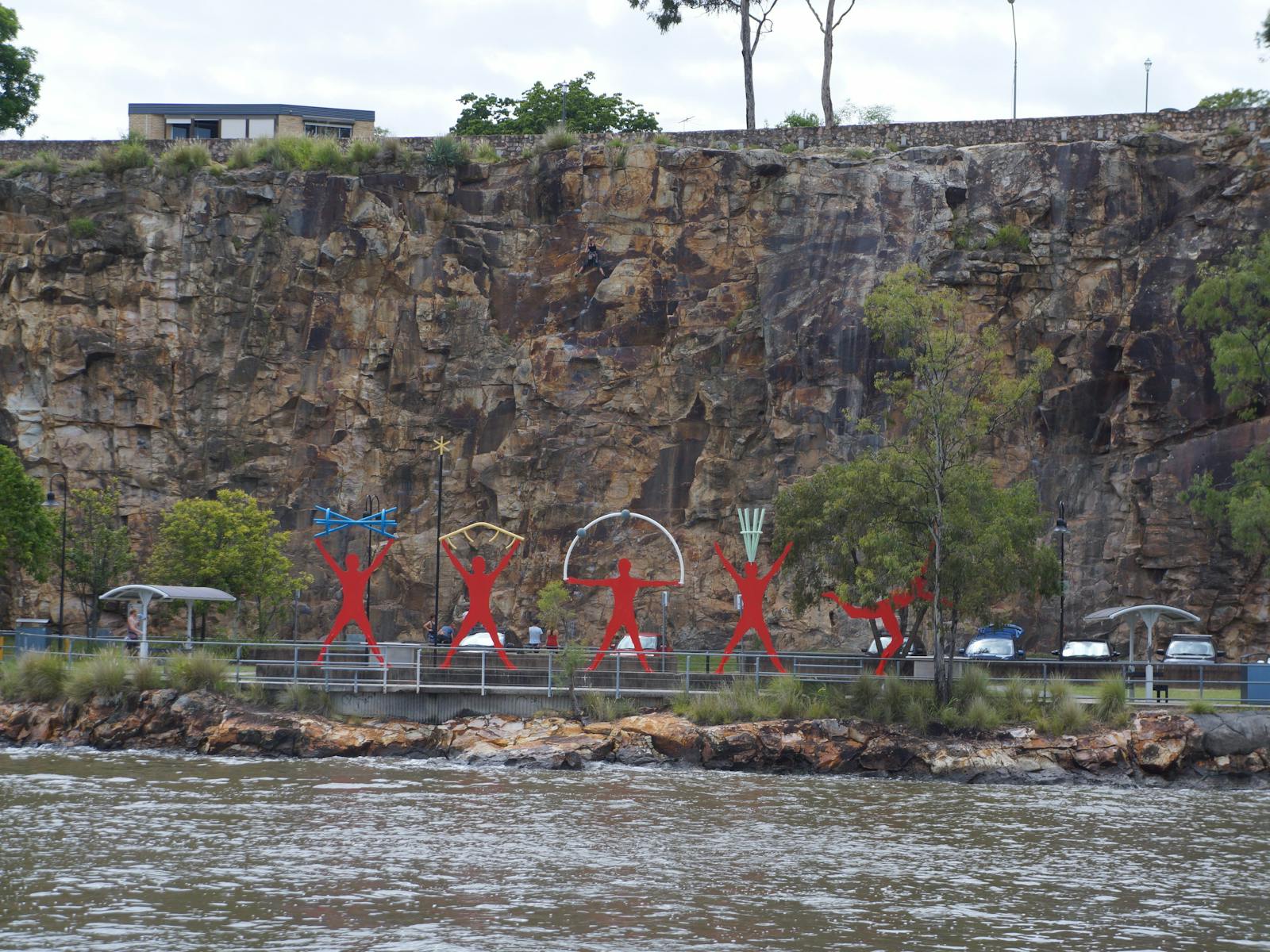 Lady Brisbane sailing past Kangaroo Point Cliffs