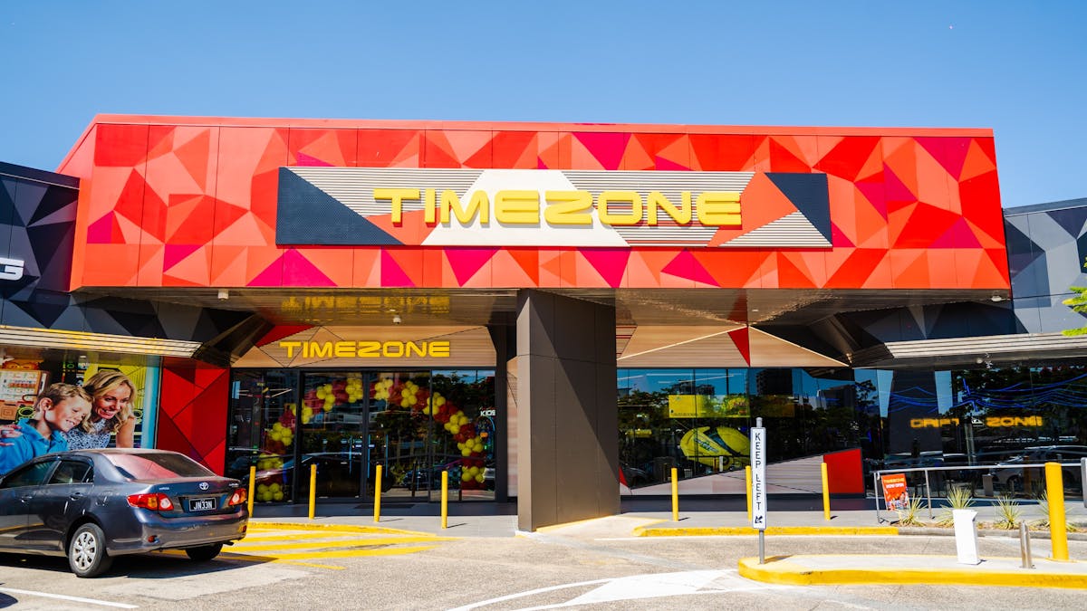 Sunshine Plaza - Entrance