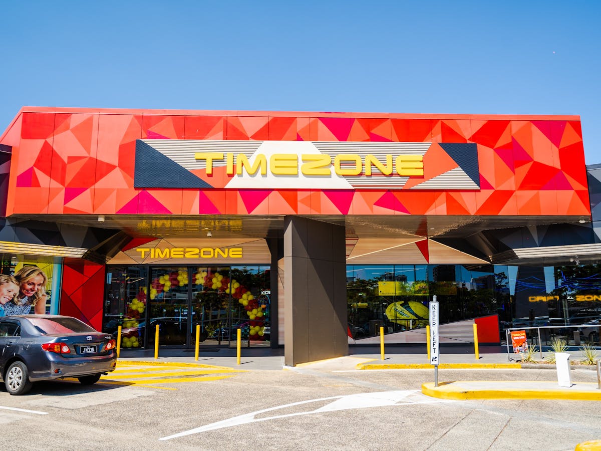 Sunshine Plaza - Entrance