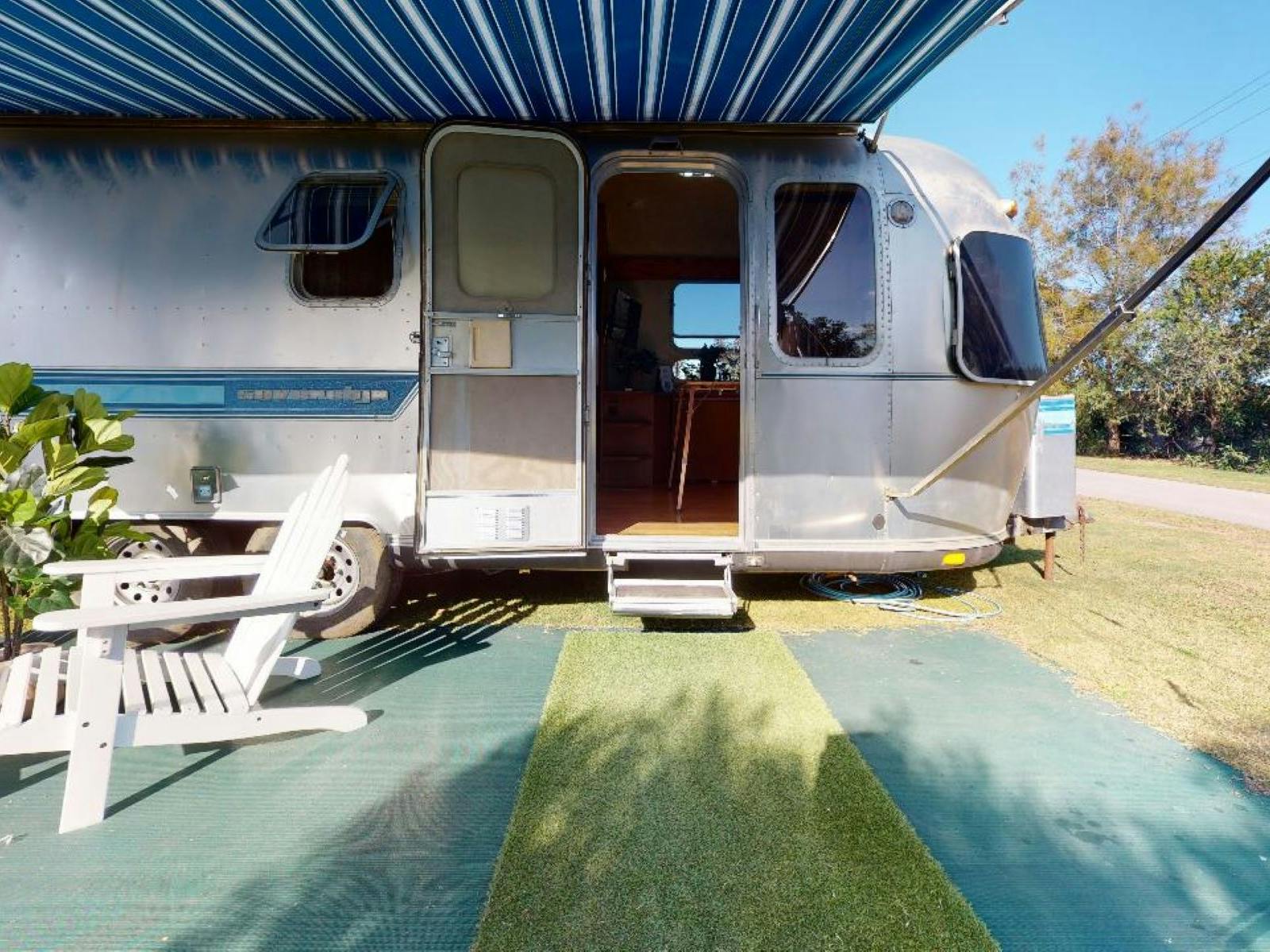 Sovereign Exterior Sovereign Exterior