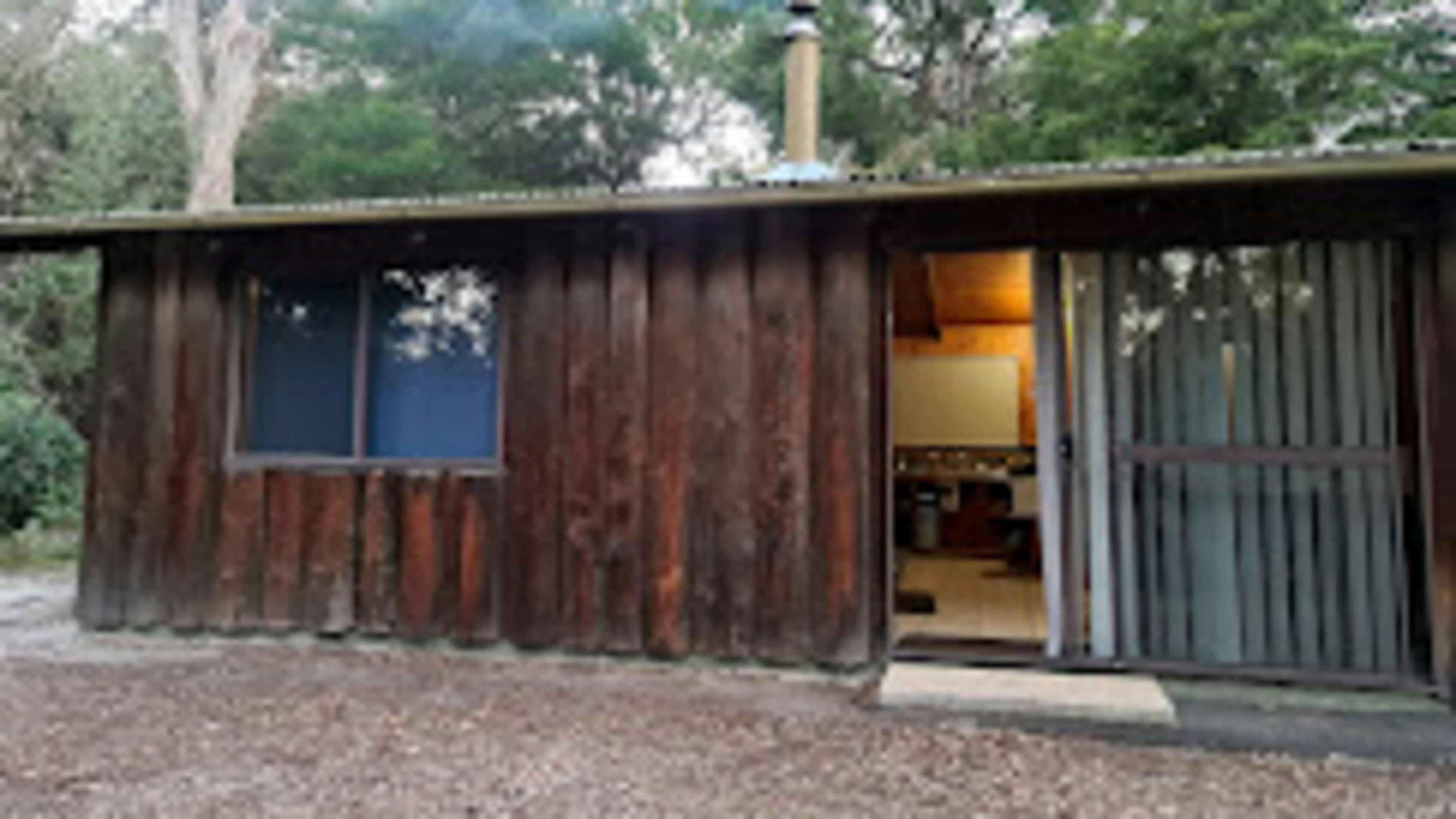 Cabins close to North Tura Beach