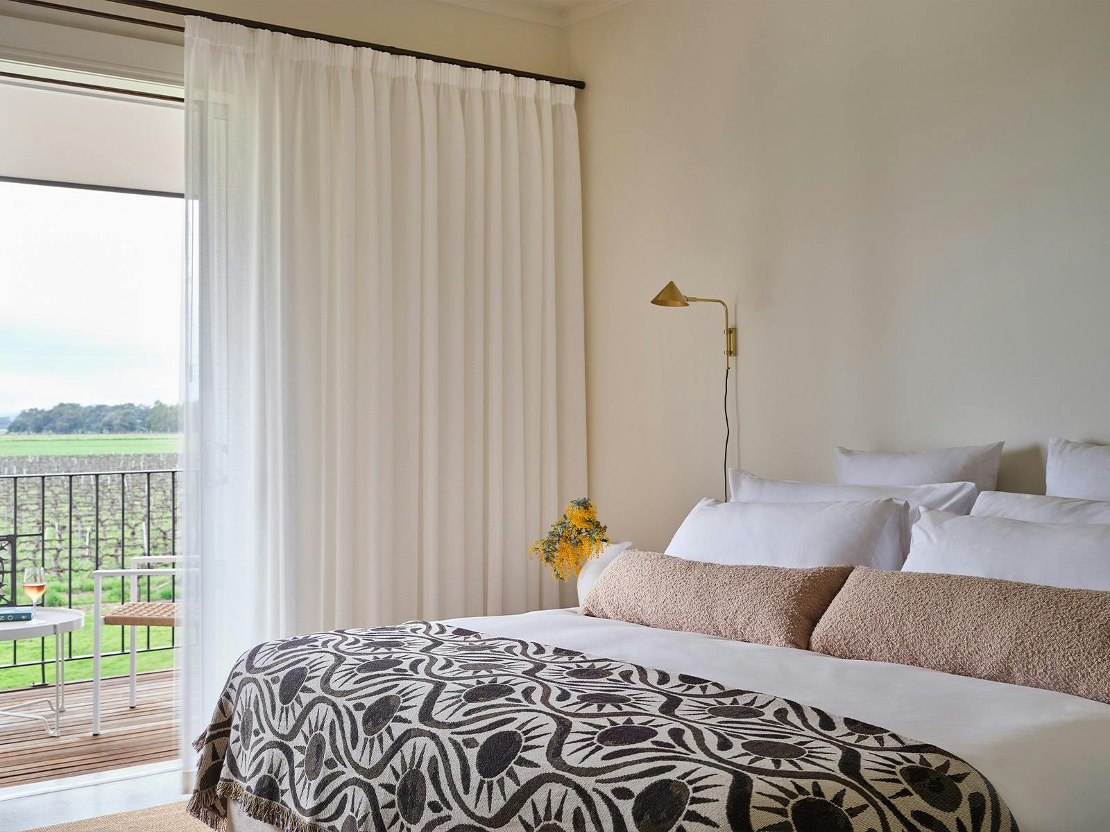 Lancemore Milawa - King  Valley - Superior Balcony Sunrise