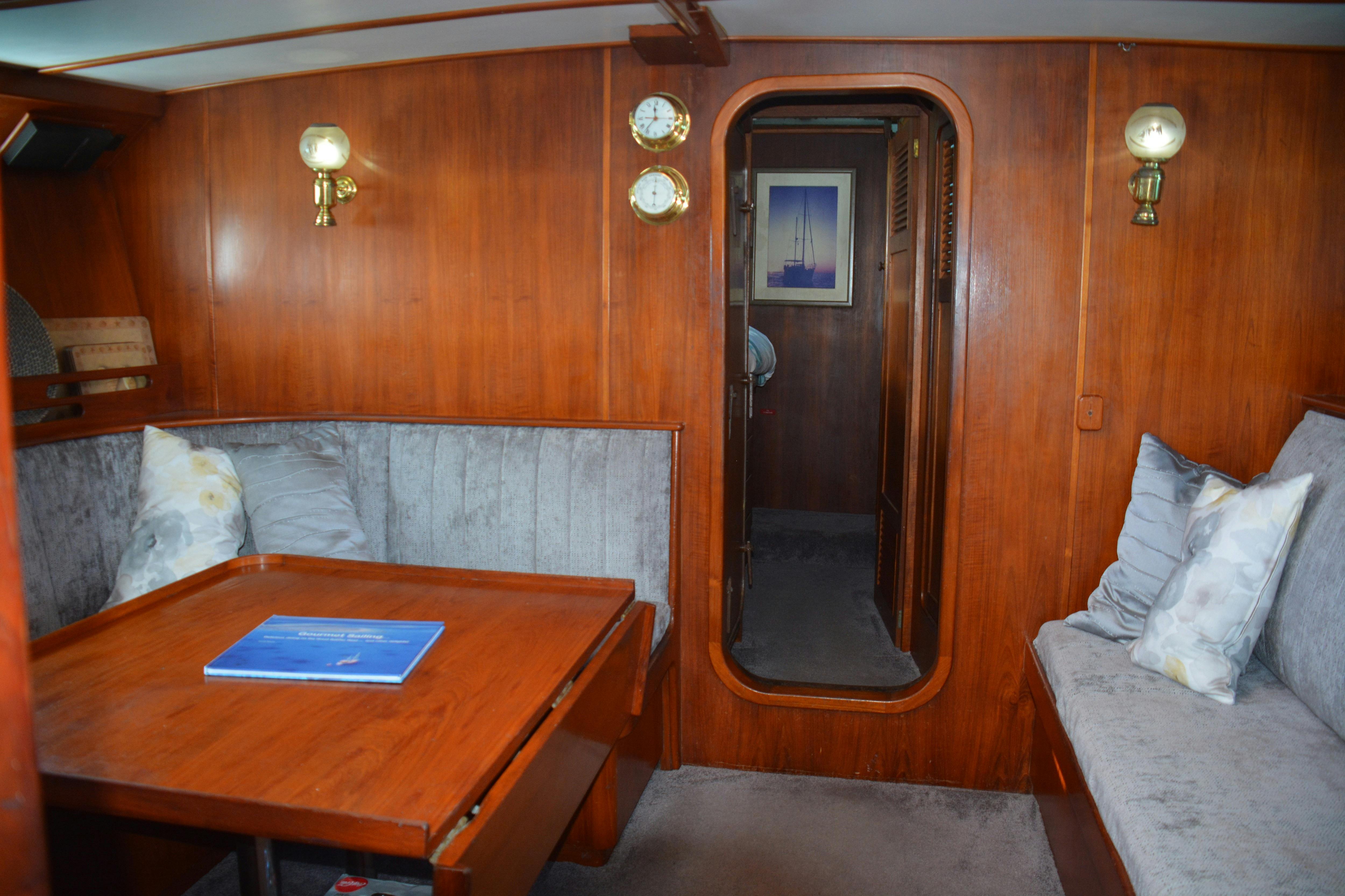 Whitsunday Luxury Sailing Holidays