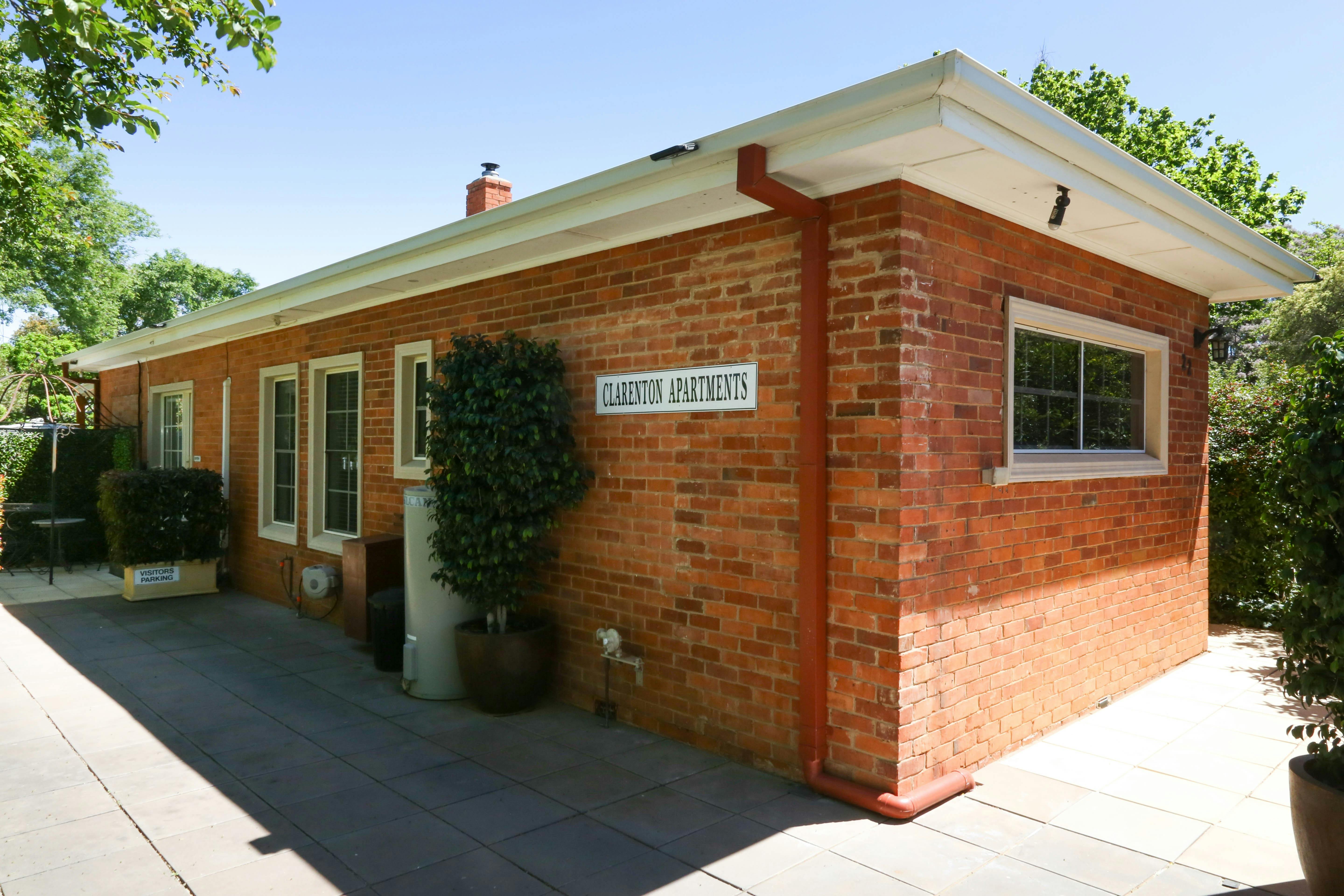 Le Grange Griffith NSW Holidays & Things to Do