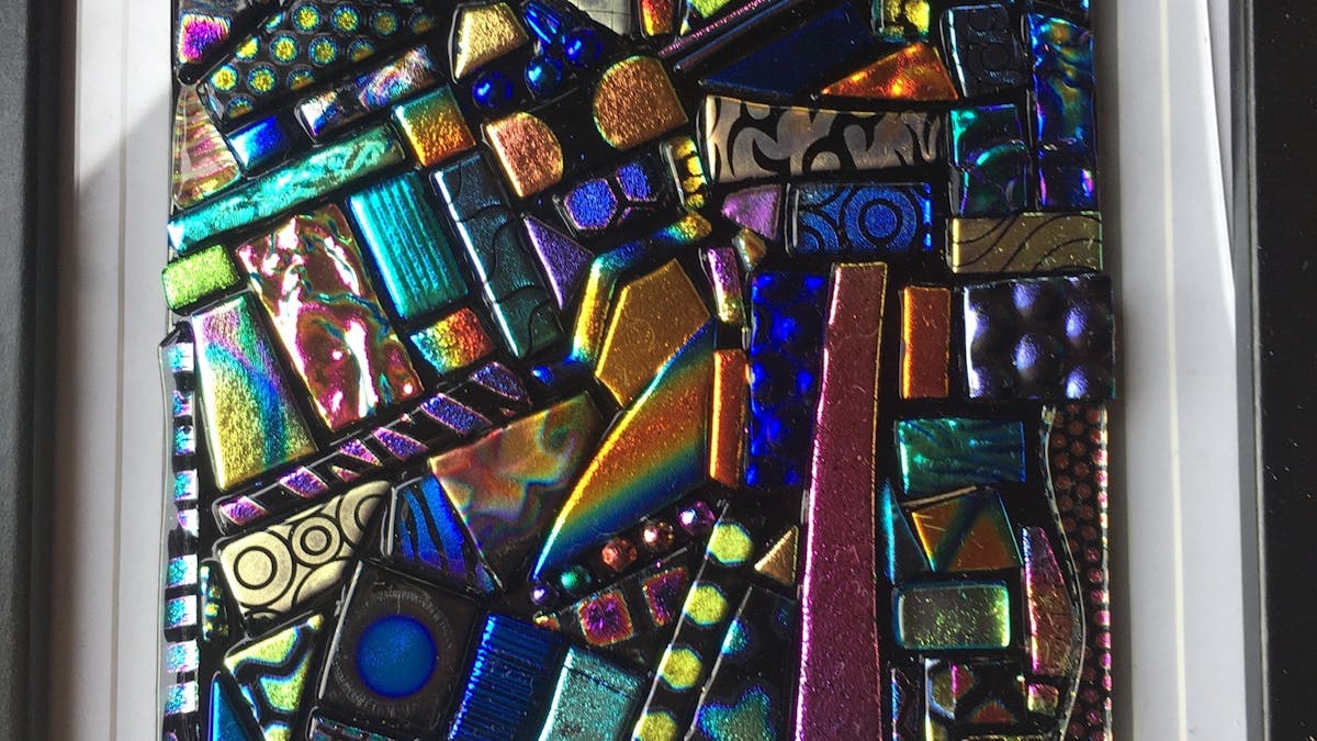 Glass tile