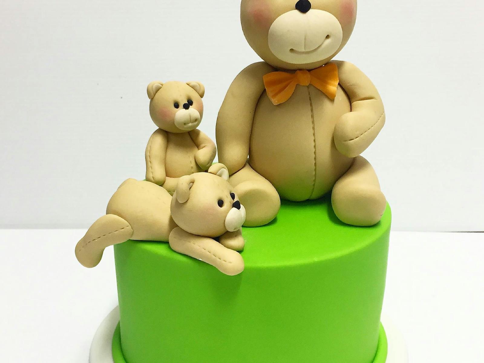 Image for Cake Toppers Workshop: Teddy Bears