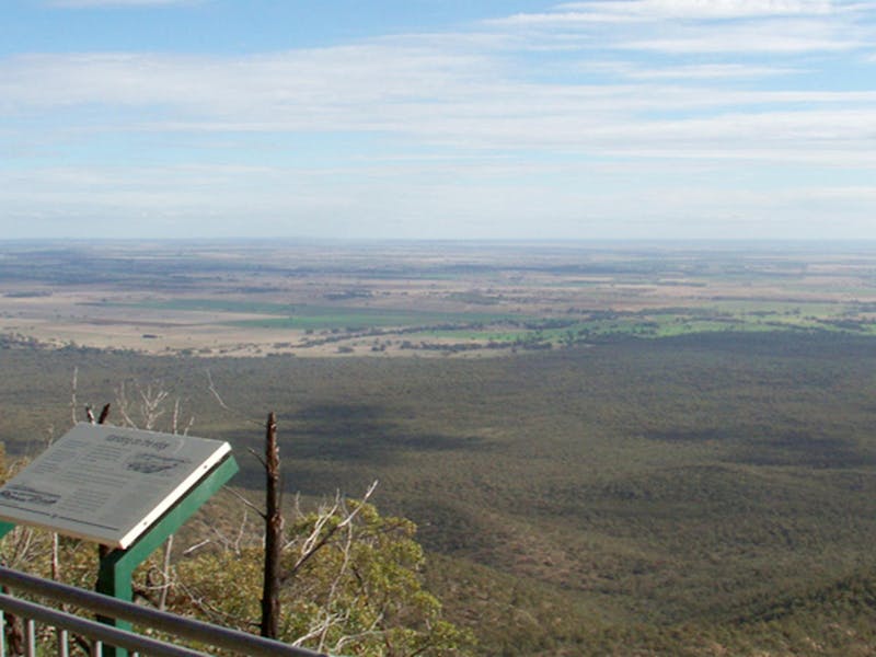 Caloma lookout, Goobang National Park. Photo: Amanda Lavender © OEH
