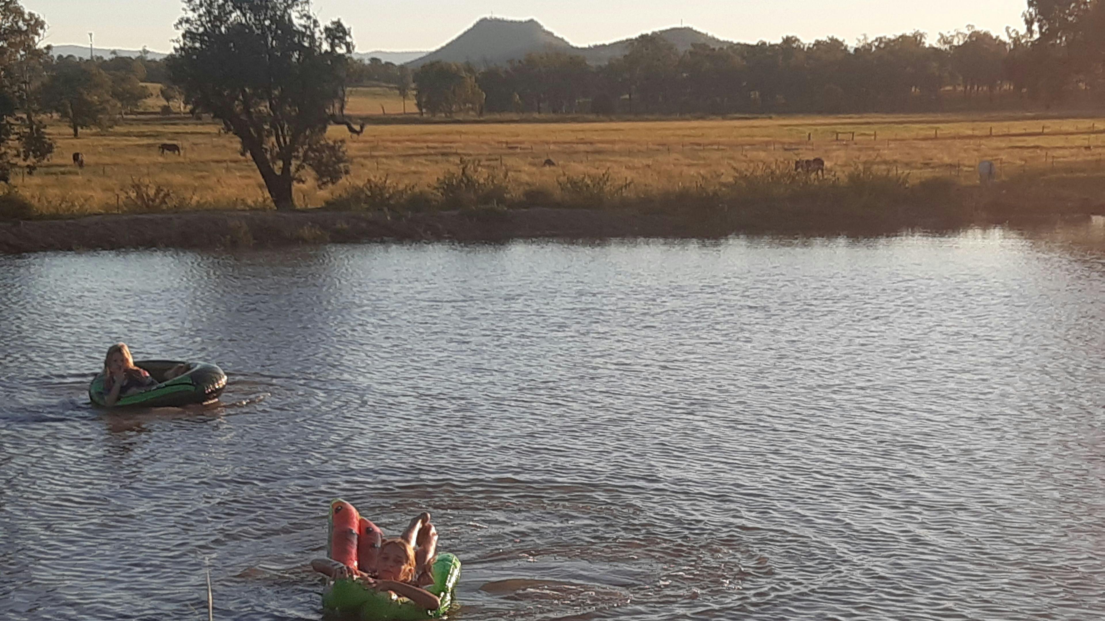 Camping near Willowbank Raceway