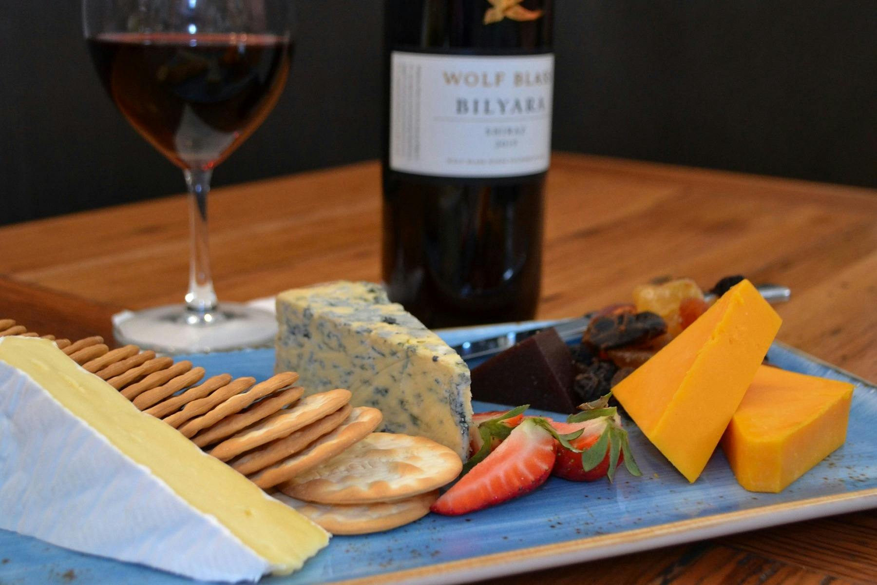 치케인 바 & 그릴