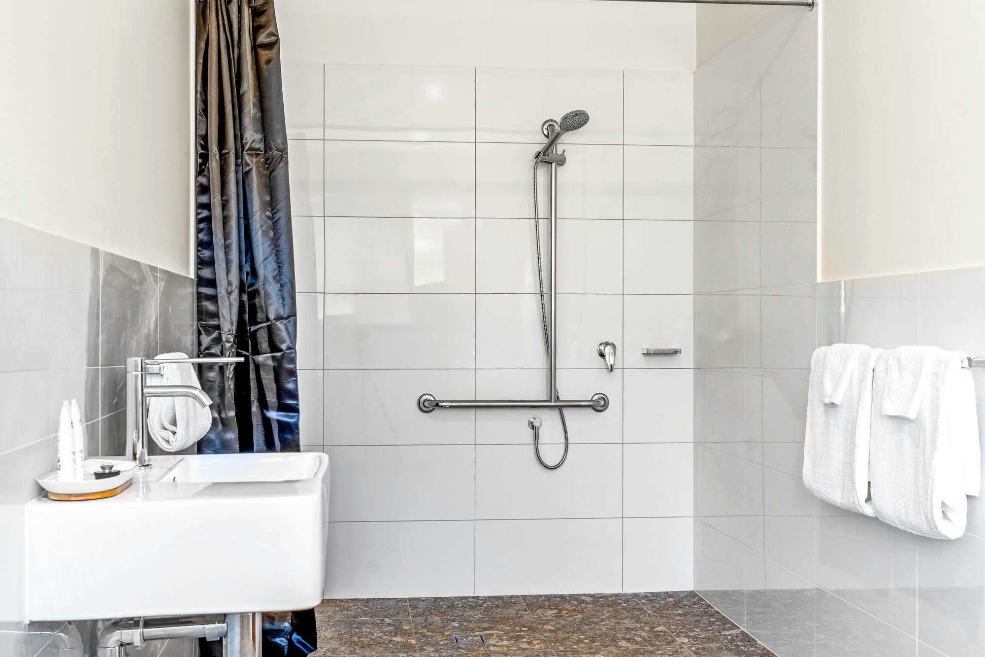 Accessible Queen Room