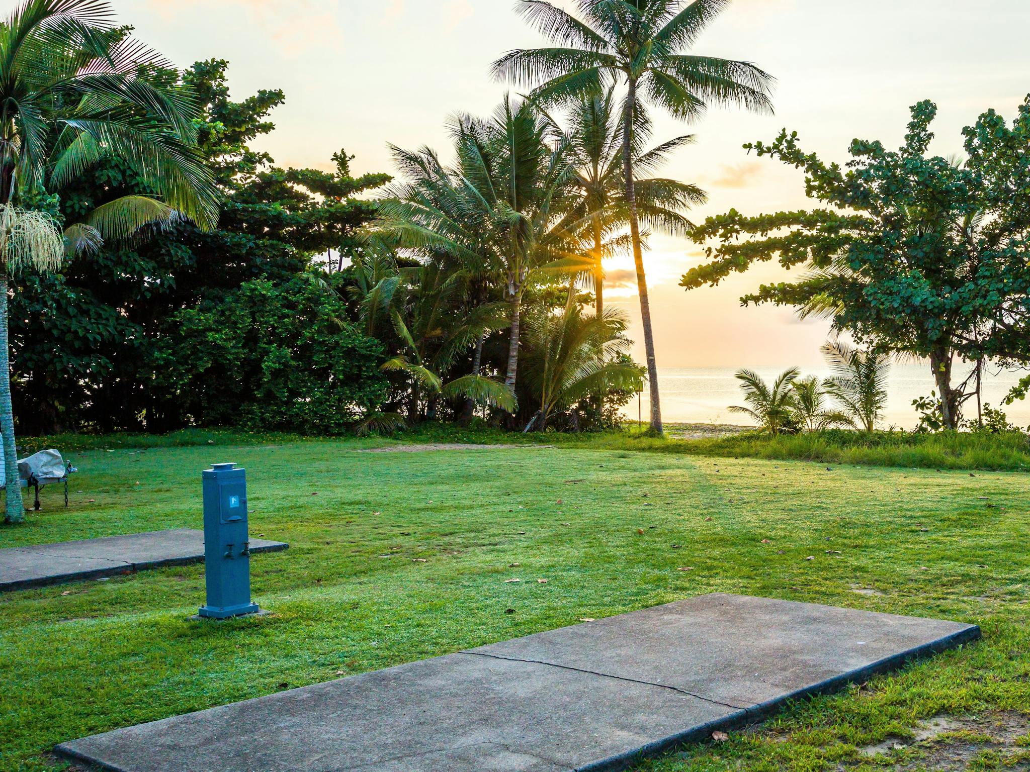 Fantastic, drive through beachfront sites Fantastic, drive through beachfront sites
