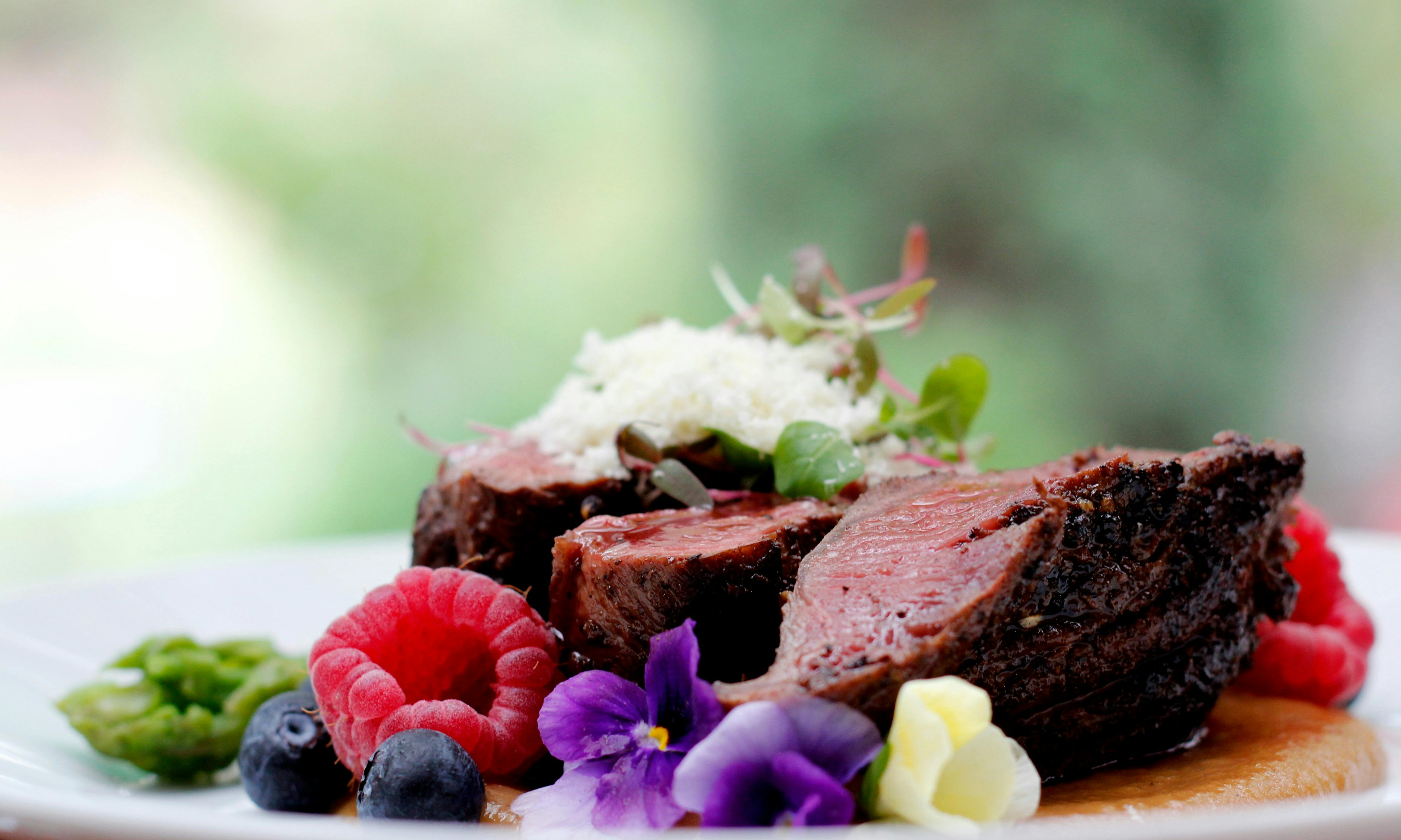 Red Poles main course