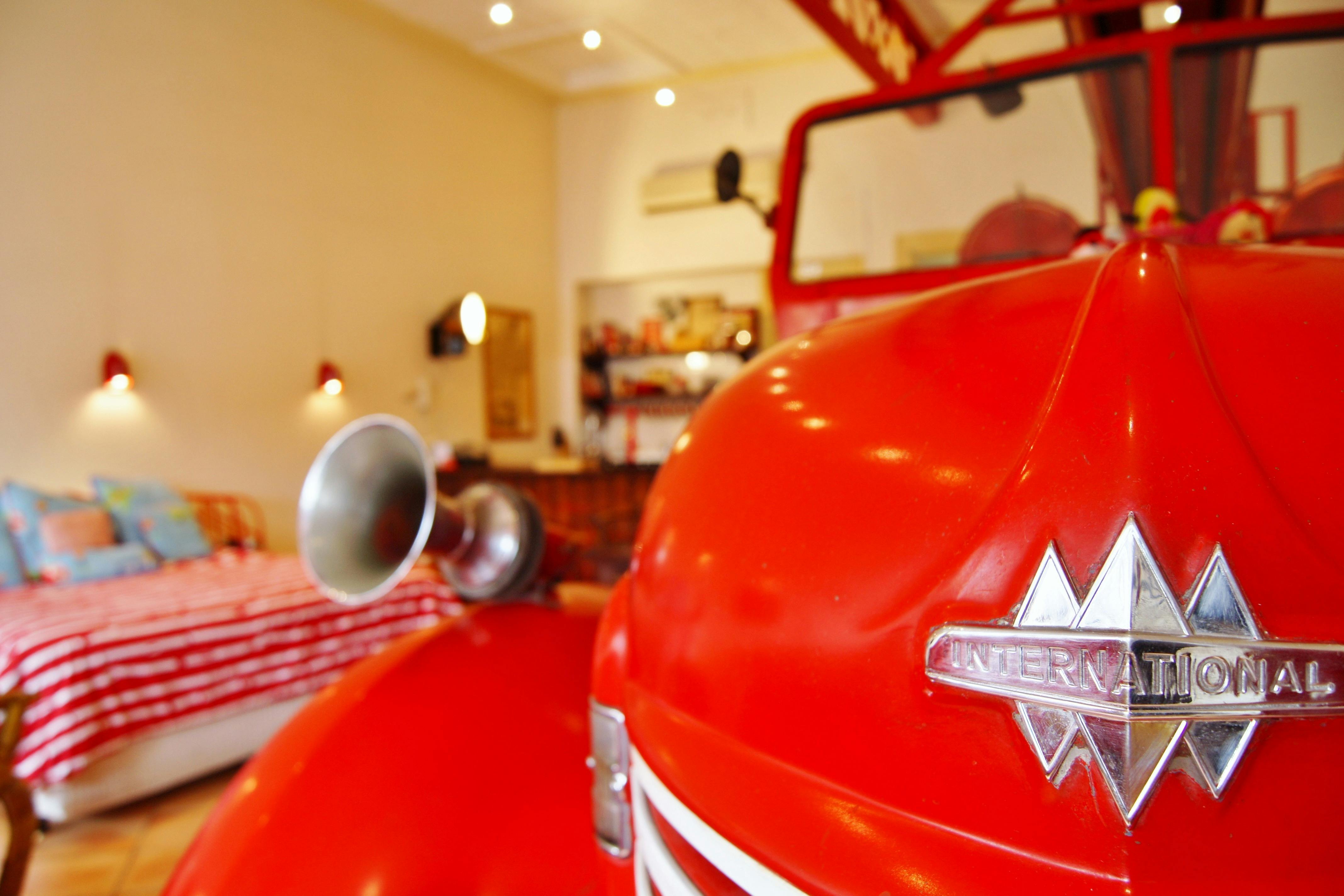 The Fire Station Inn - Fire Engine Suite Slider Image 9